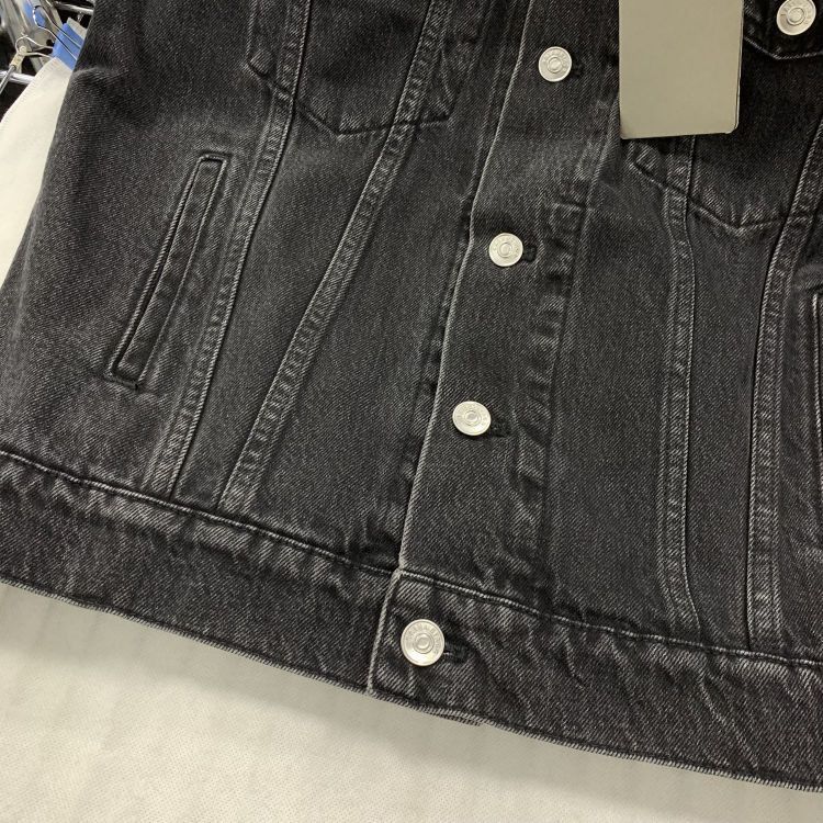 Balenciaga Balenciaga Wave Logo Denim Jacket Size 46 Size US S / EU 44-46 / 1 - 7 Thumbnail