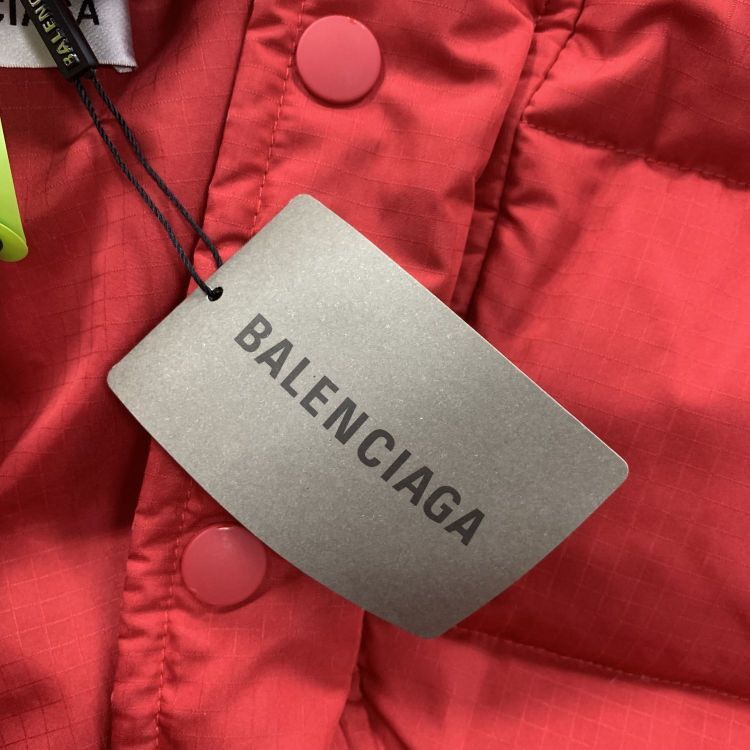 Balenciaga Balenciaga Red Down Puffer Jacket Size 36 Size XS / US 0-2 / IT 36-38 - 12 Thumbnail
