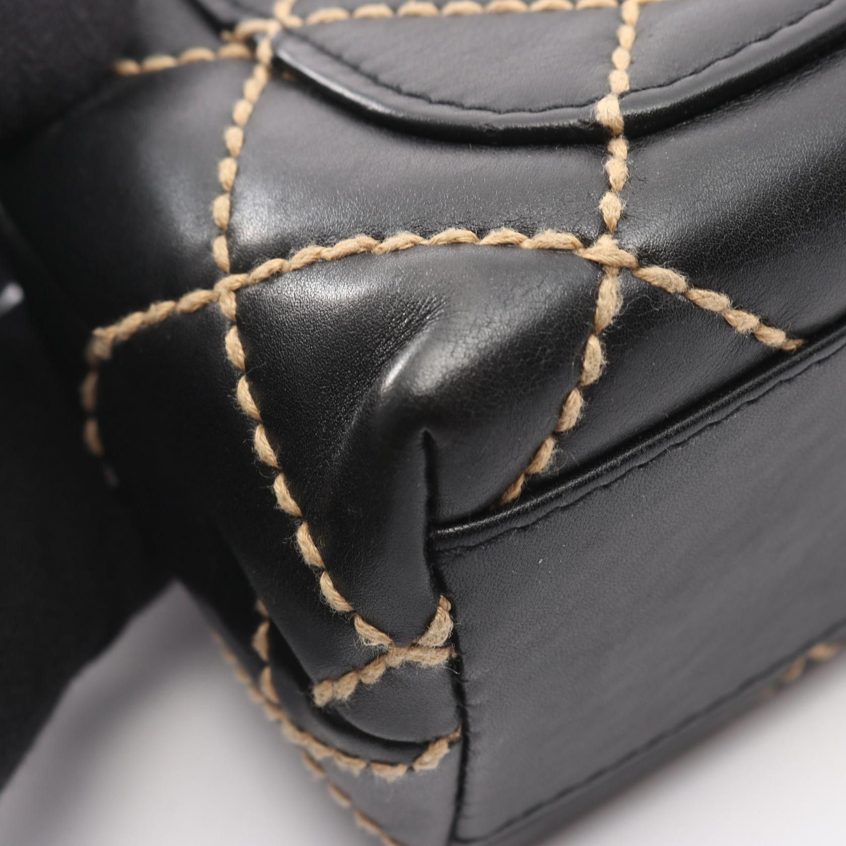 Chanel Chanel Chanel Wild Stitch Leather Handbag Leather Handbag DUTY FREE for USA Size ONE SIZE - 7 Thumbnail