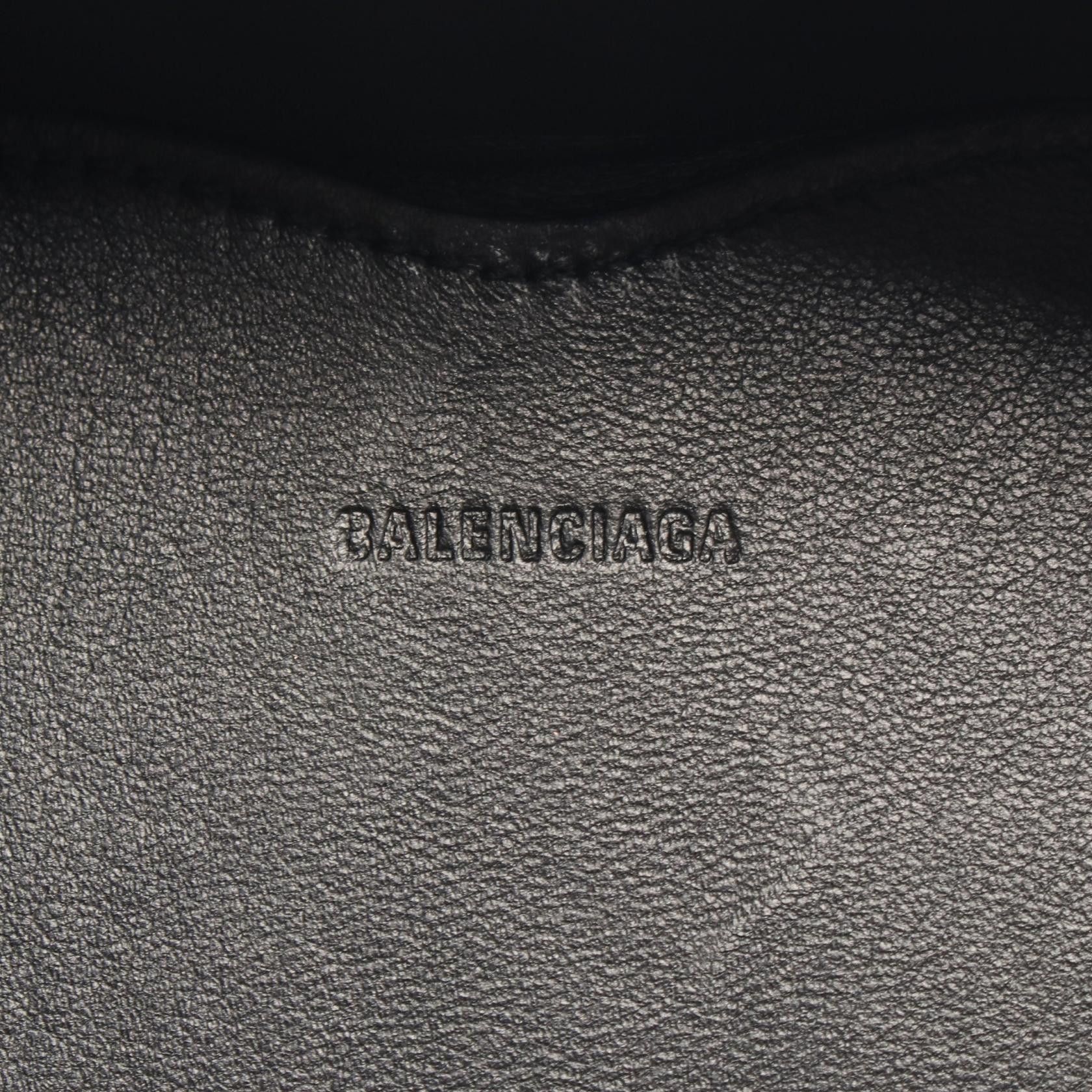 Balenciaga Balenciaga Balenciaga LE CAGOLE HEART Leather Pouch Leather Vanity Bag 7716741VG9Y1000 DUTY FREE for USA Size ONE SIZE - 4 Thumbnail