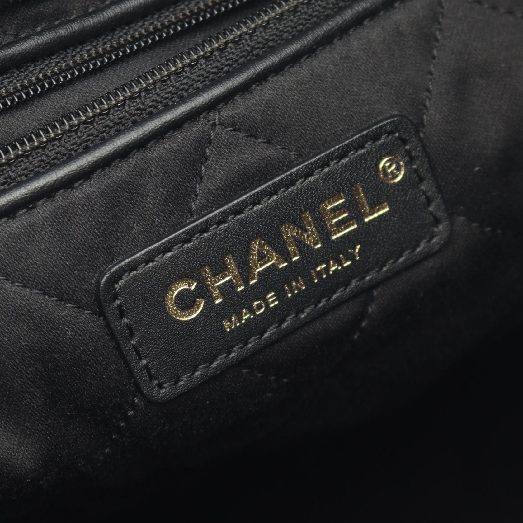 Chanel Chanel Chanel 22 Small Leather Backpack Leather Backpack DUTY FREE for USA Size ONE SIZE - 4 Thumbnail