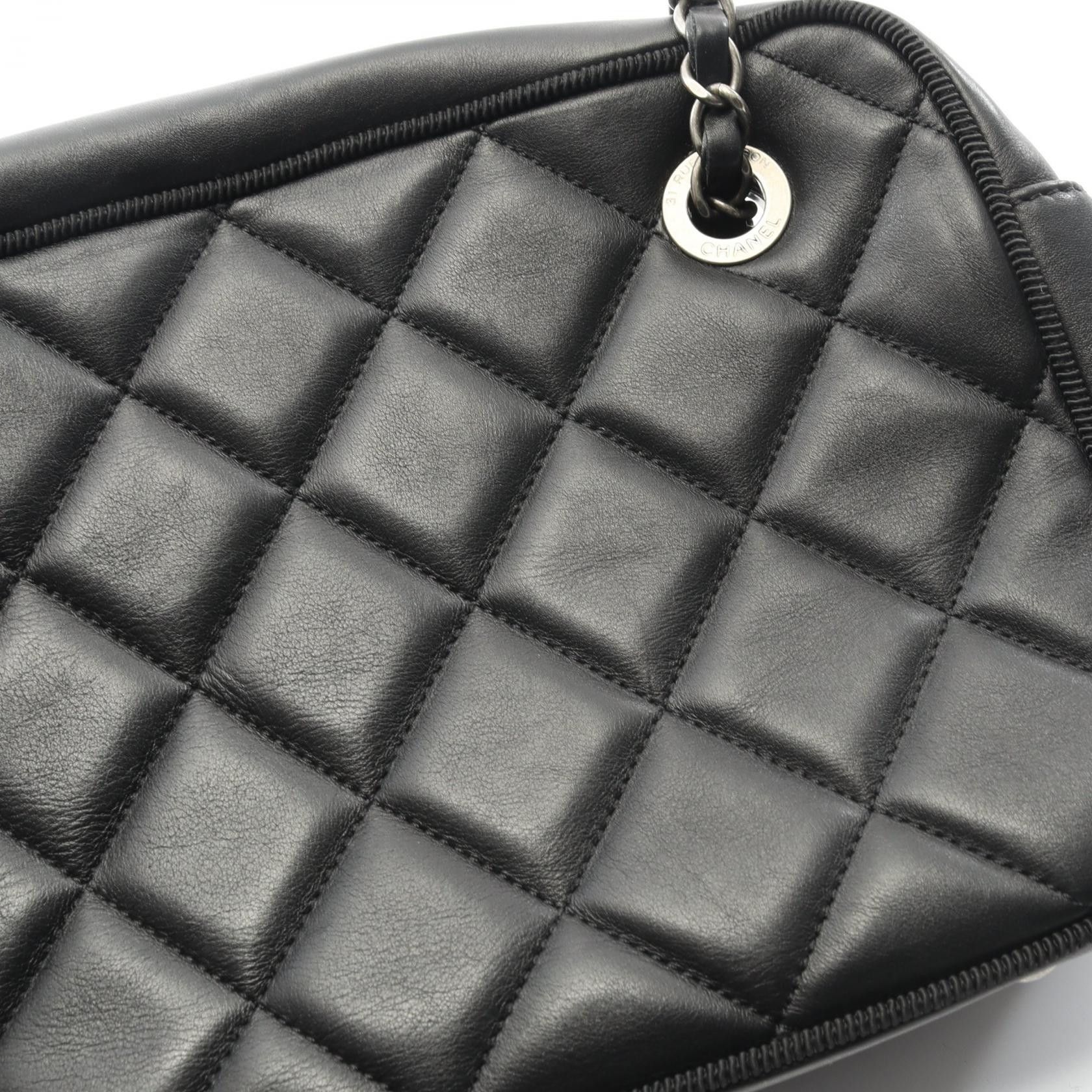 Chanel Chanel Chanel Matelasse Lambskin Shoulder Bag Leather Shoulder Bag DUTY FREE for USA Size ONE SIZE - 9 Thumbnail
