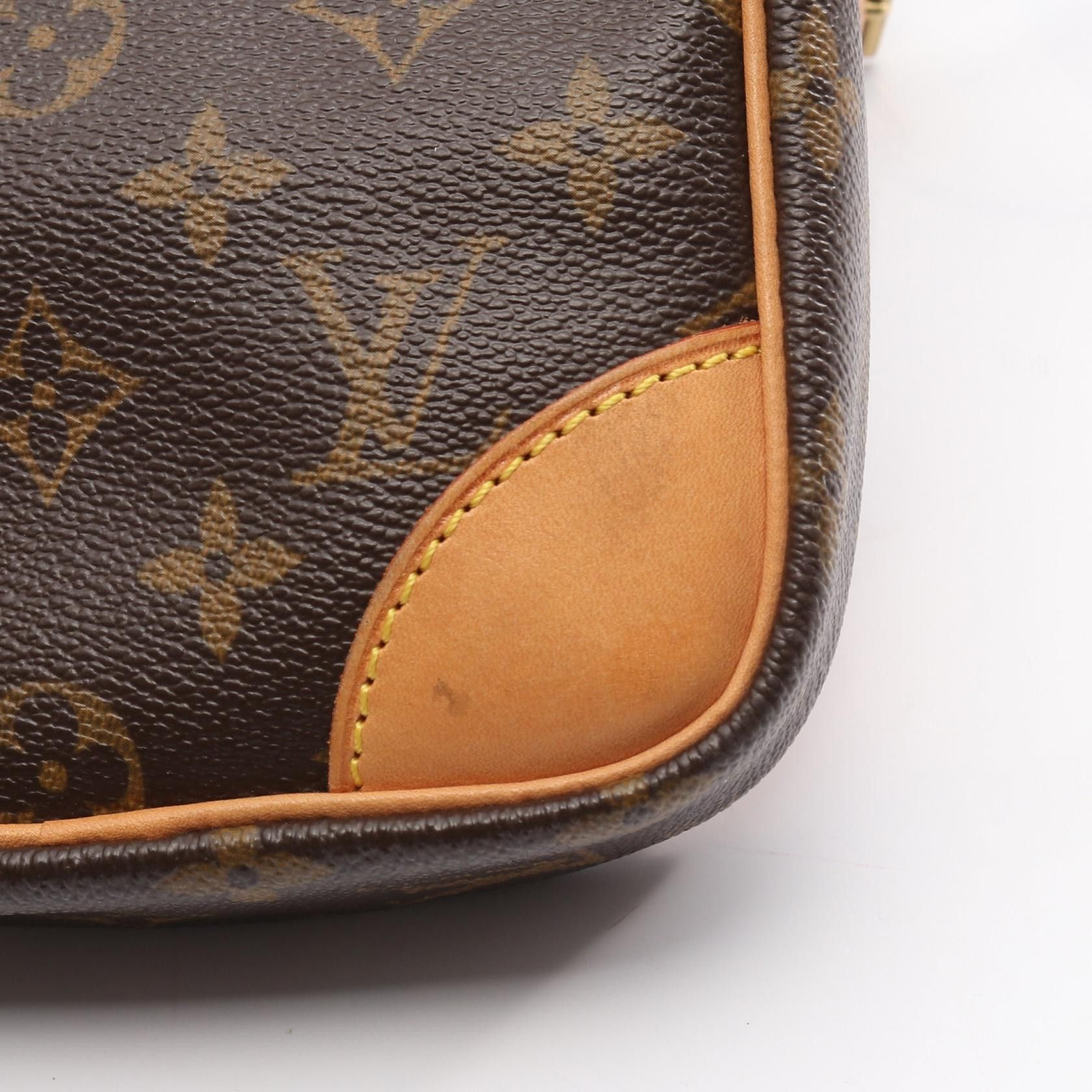Louis Vuitton Louis Vuitton Louis Vuitton Danube Monogram Coated Canvas Shoulder Bag Textile Shoulder Bag M45266 DUTY FREE for USA Size ONE SIZE - 8 Thumbnail