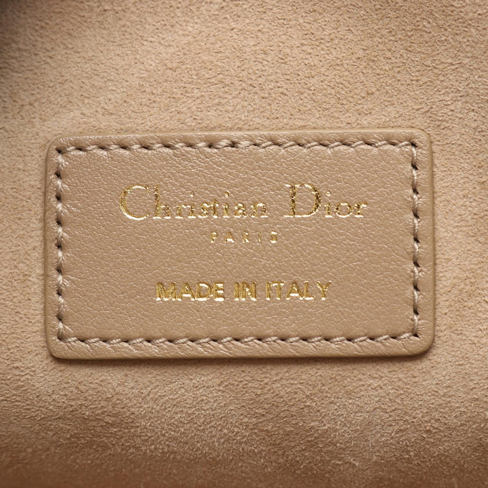 Dior Dior Dior Essential Medium Arqicanage Leather Tote Bag Leather Tote Bag DUTY FREE for USA Size ONE SIZE - 4 Thumbnail