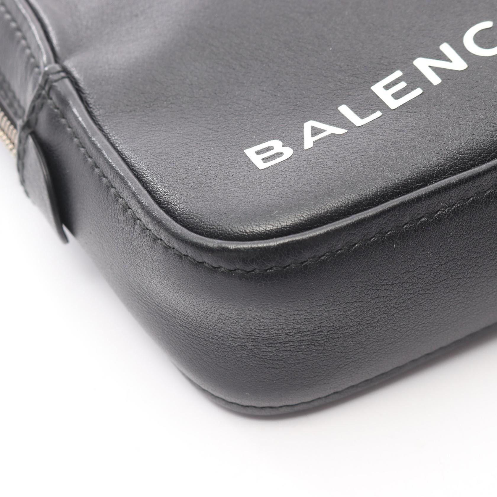 Balenciaga Balenciaga Balenciaga Triangle Leather Clutch Bag Leather Clutch Bag 476976 DUTY FREE for USA Size ONE SIZE - 6 Thumbnail