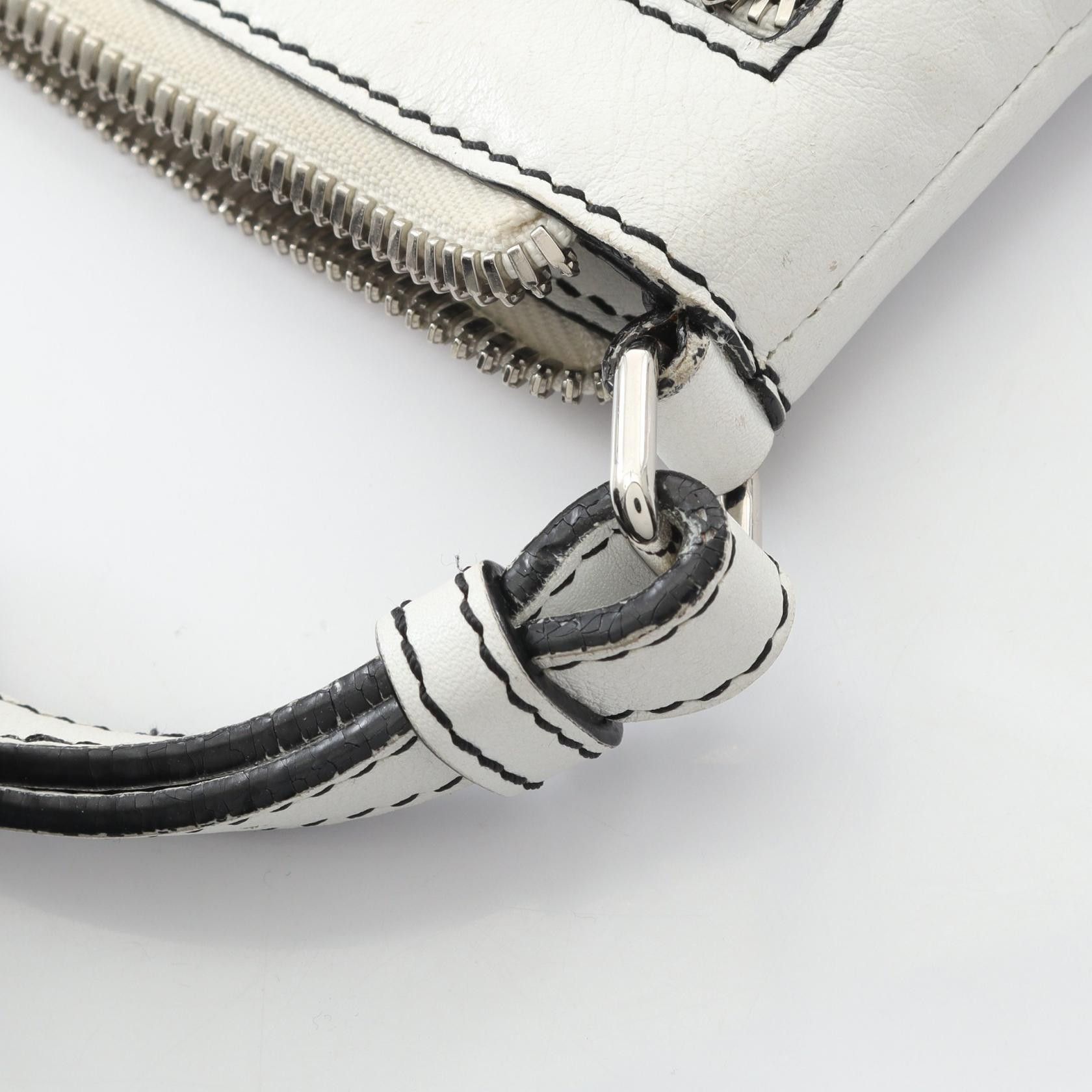 Loewe Loewe Loewe Anagram Coated Canvas Leather Shoulder Bag Plastic / Synthetic Shoulder Bag DUTY FREE for USA Size ONE SIZE - 7 Thumbnail