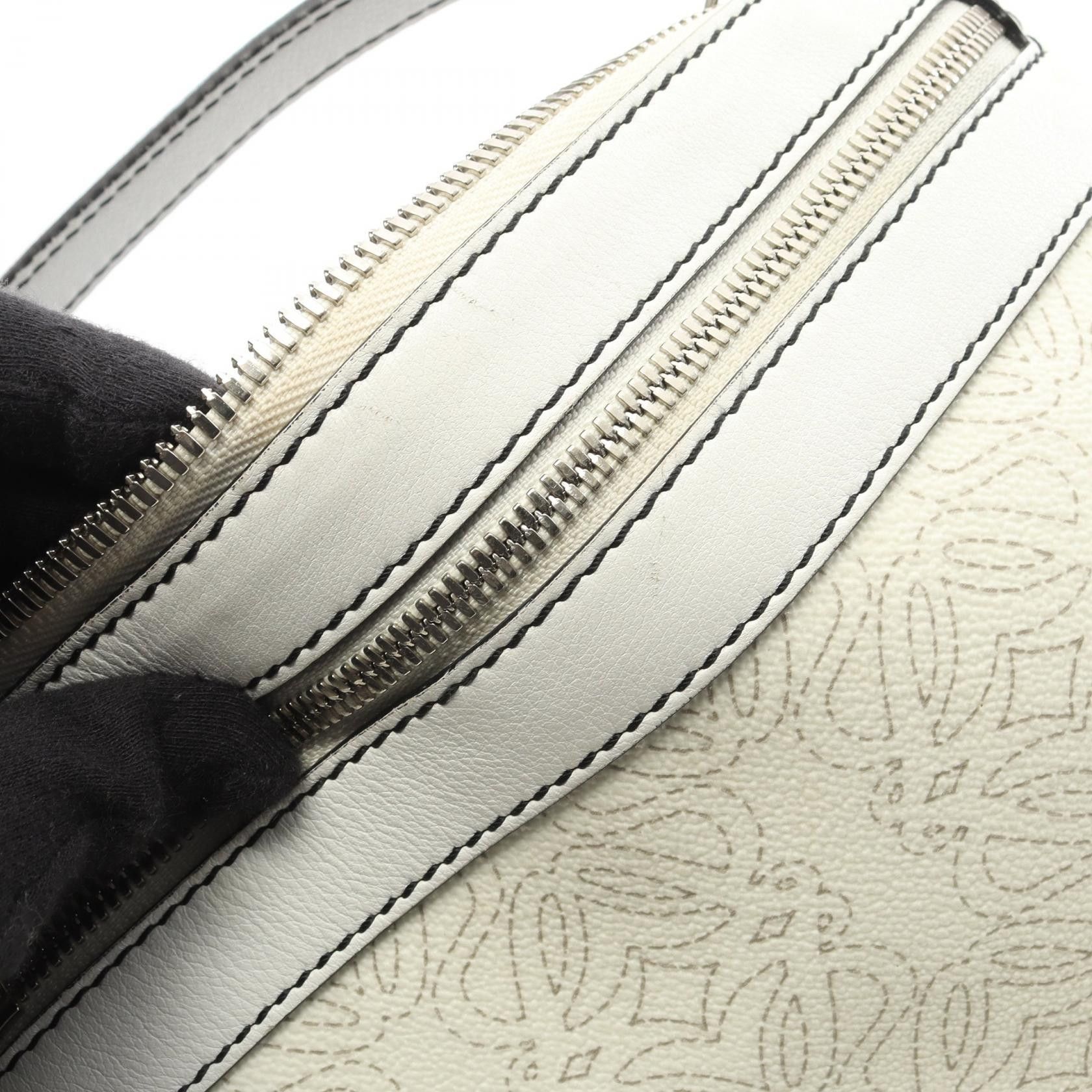Loewe Loewe Loewe Anagram Coated Canvas Leather Shoulder Bag Plastic / Synthetic Shoulder Bag DUTY FREE for USA Size ONE SIZE - 9 Thumbnail
