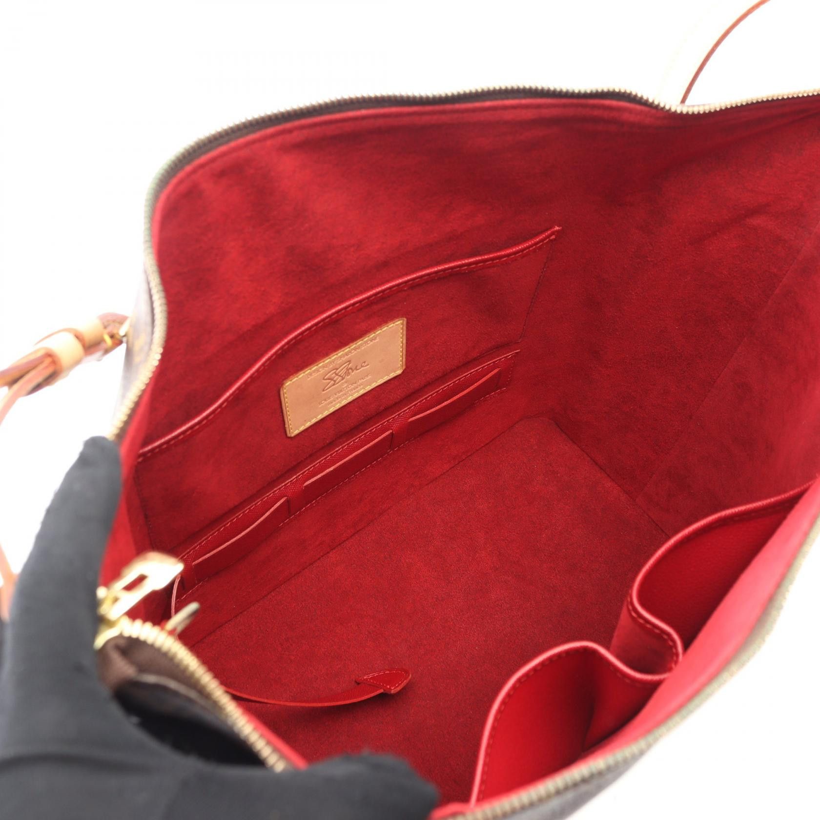 Louis Vuitton Louis Vuitton Louis Vuitton Amfar Three Vanity Star Monogram PVC Coated Canvas Leather Shoulder Bag Textile Shoulder Bag M47275 DUTY FREE for USA Size ONE SIZE - 3 Thumbnail