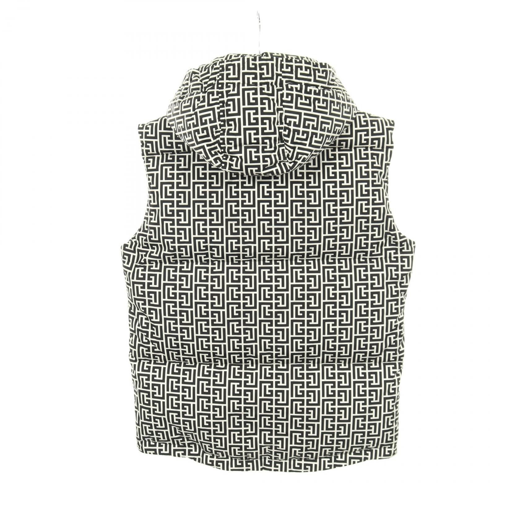 Balmain Balmain Balmain Nylon Down Vest Textile Outerwear DUTY FREE for USA Size ONE SIZE - 2 Thumbnail