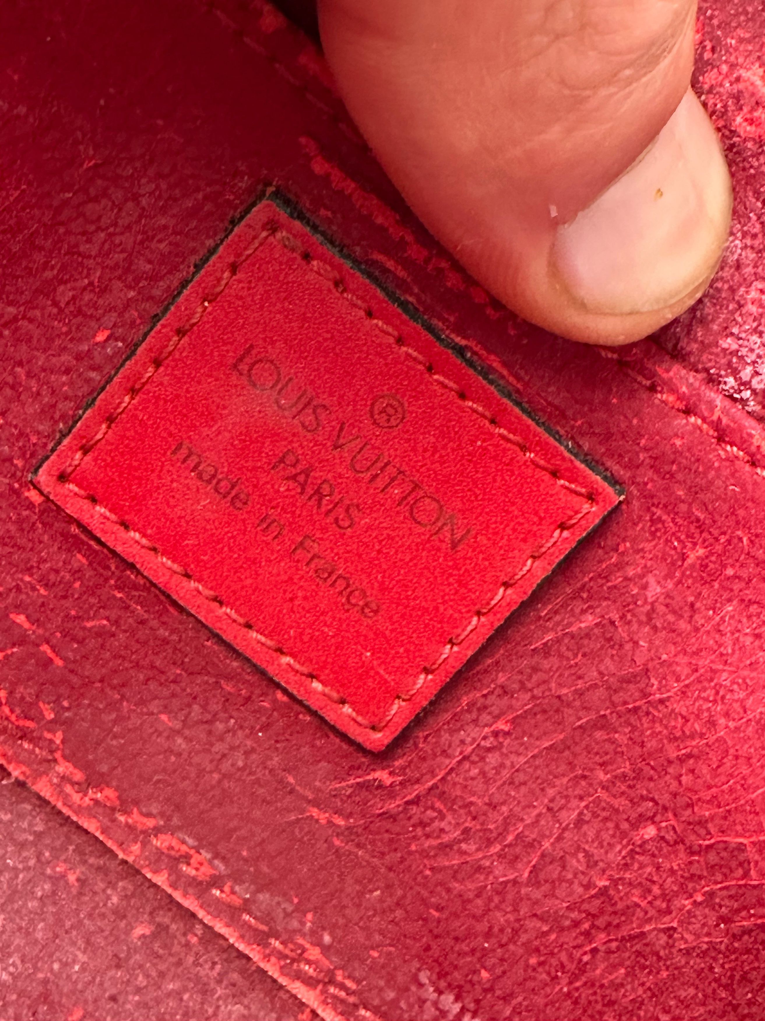 Louis Vuitton Pochette Cosmétique PM Epi Leather Red Coquelicot Size ONE SIZE - 4 Thumbnail