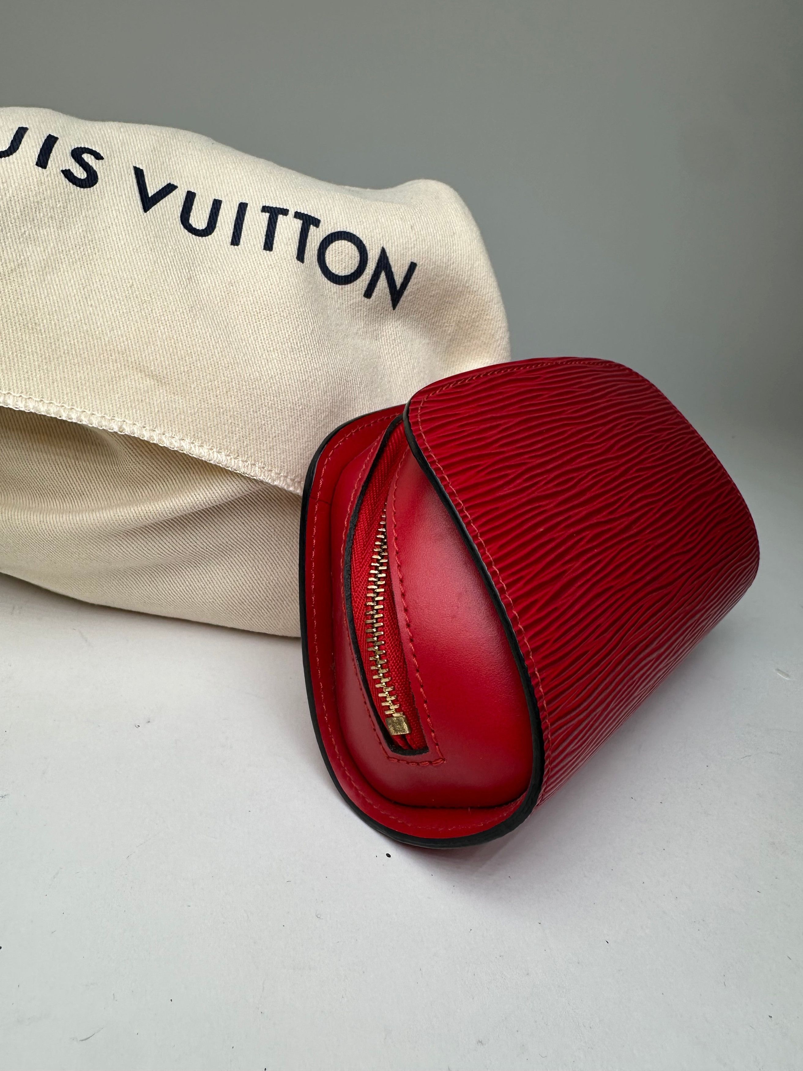 Louis Vuitton Pochette Cosmétique PM Epi Leather Red Coquelicot Size ONE SIZE - 6 Thumbnail