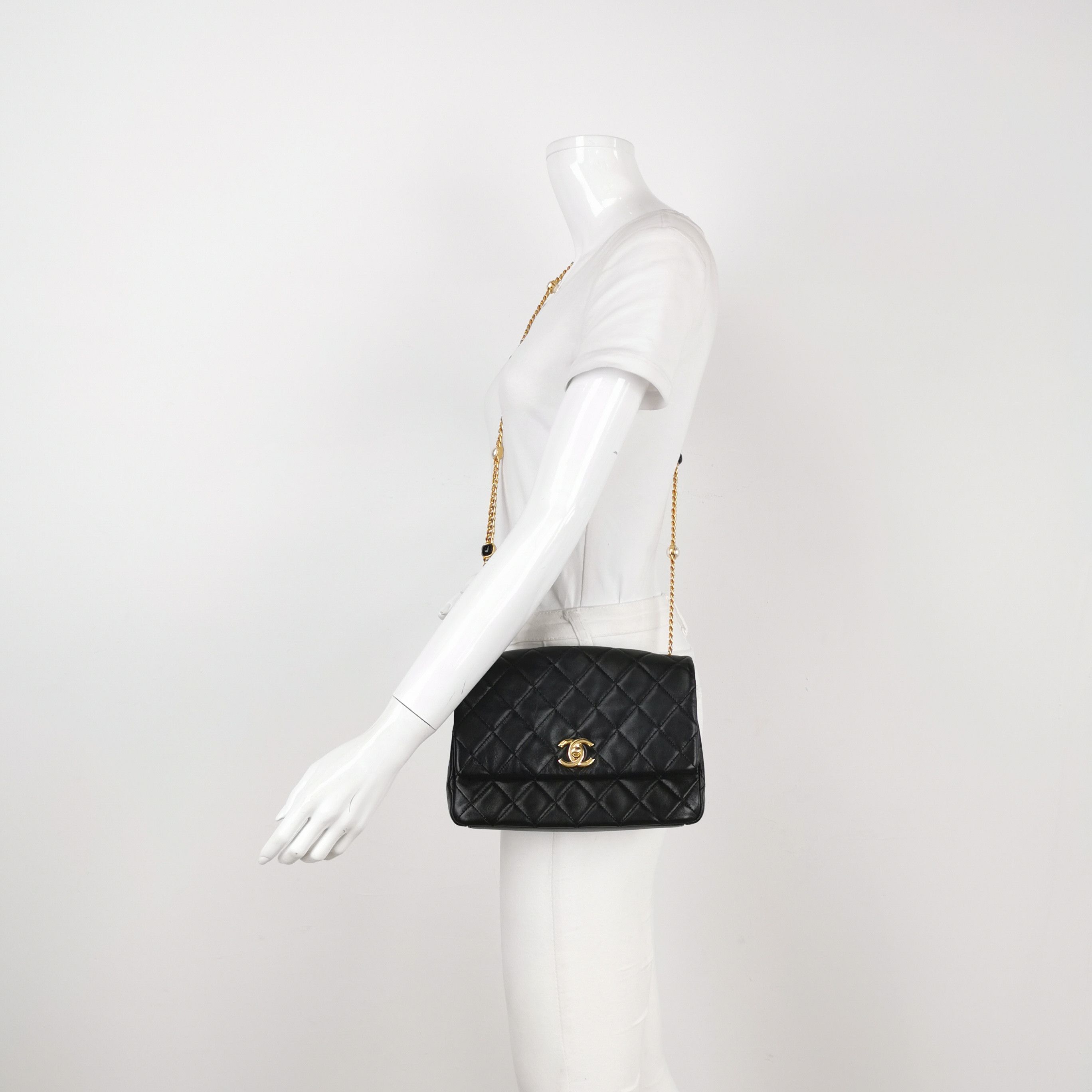 Chanel Chanel Women os Shoulder Bags Size ONE SIZE - 2 Thumbnail