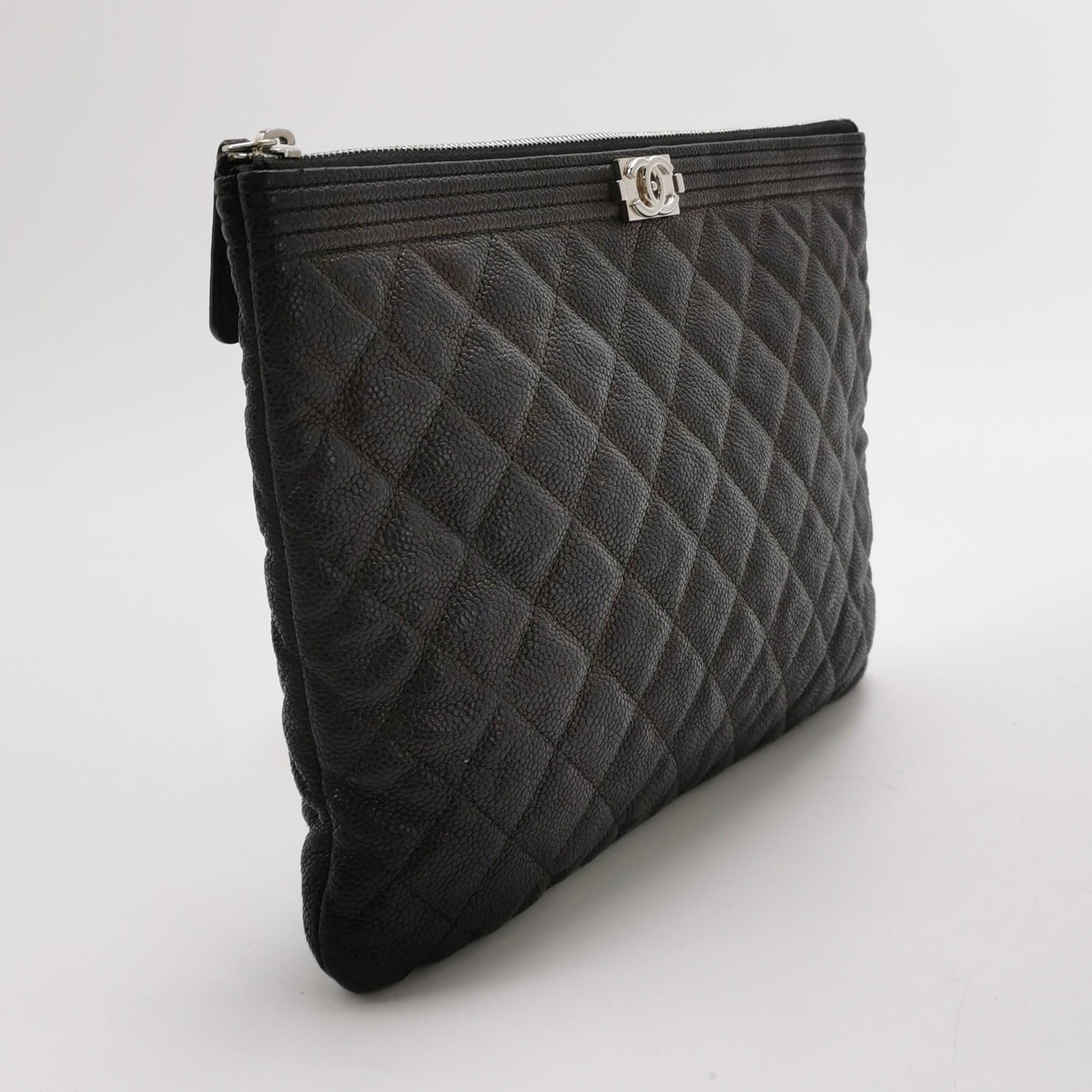 Chanel Chanel Women os Clutches Size ONE SIZE - 3 Thumbnail