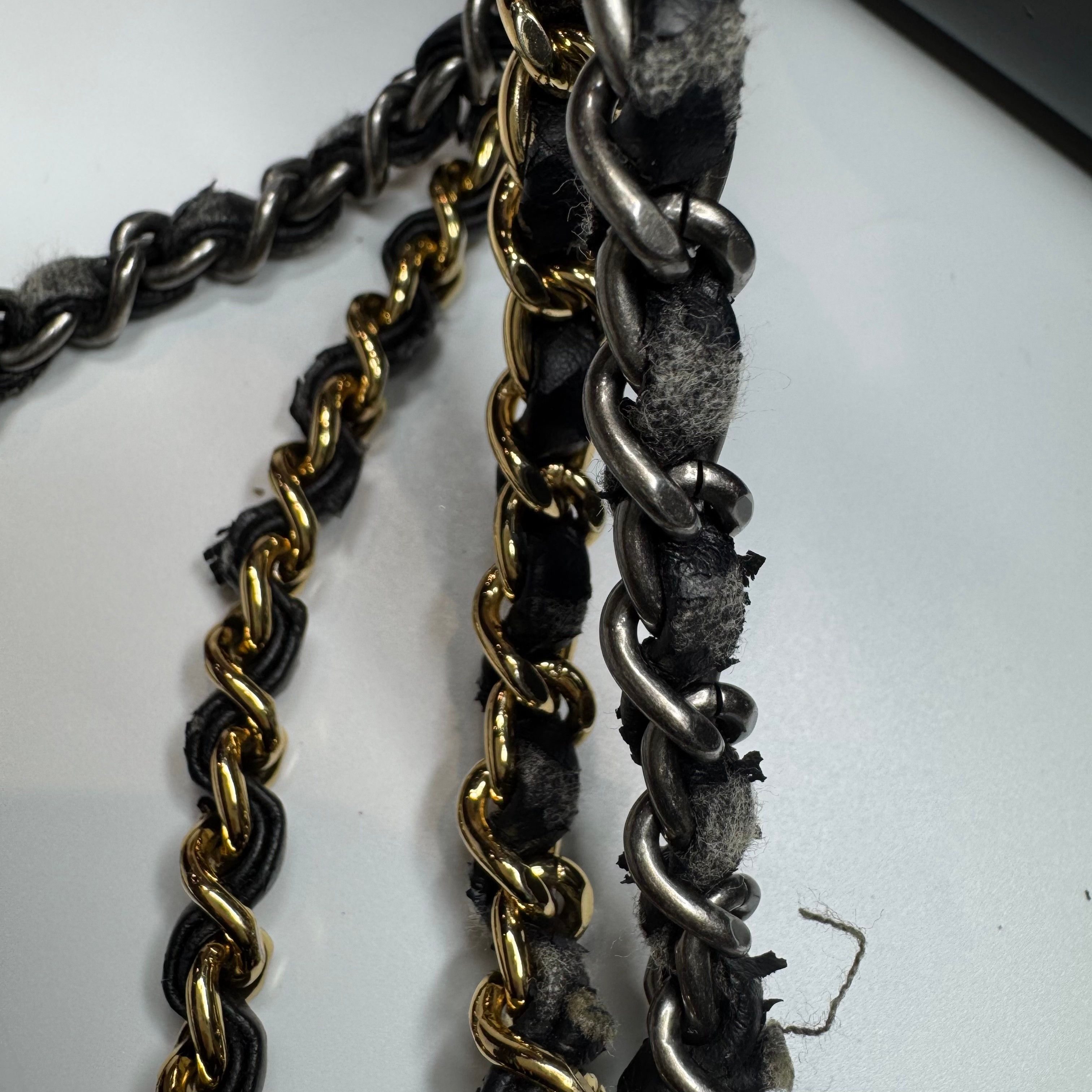 Chanel Chanel Women os Crossbody Bags Size ONE SIZE - 11 Thumbnail