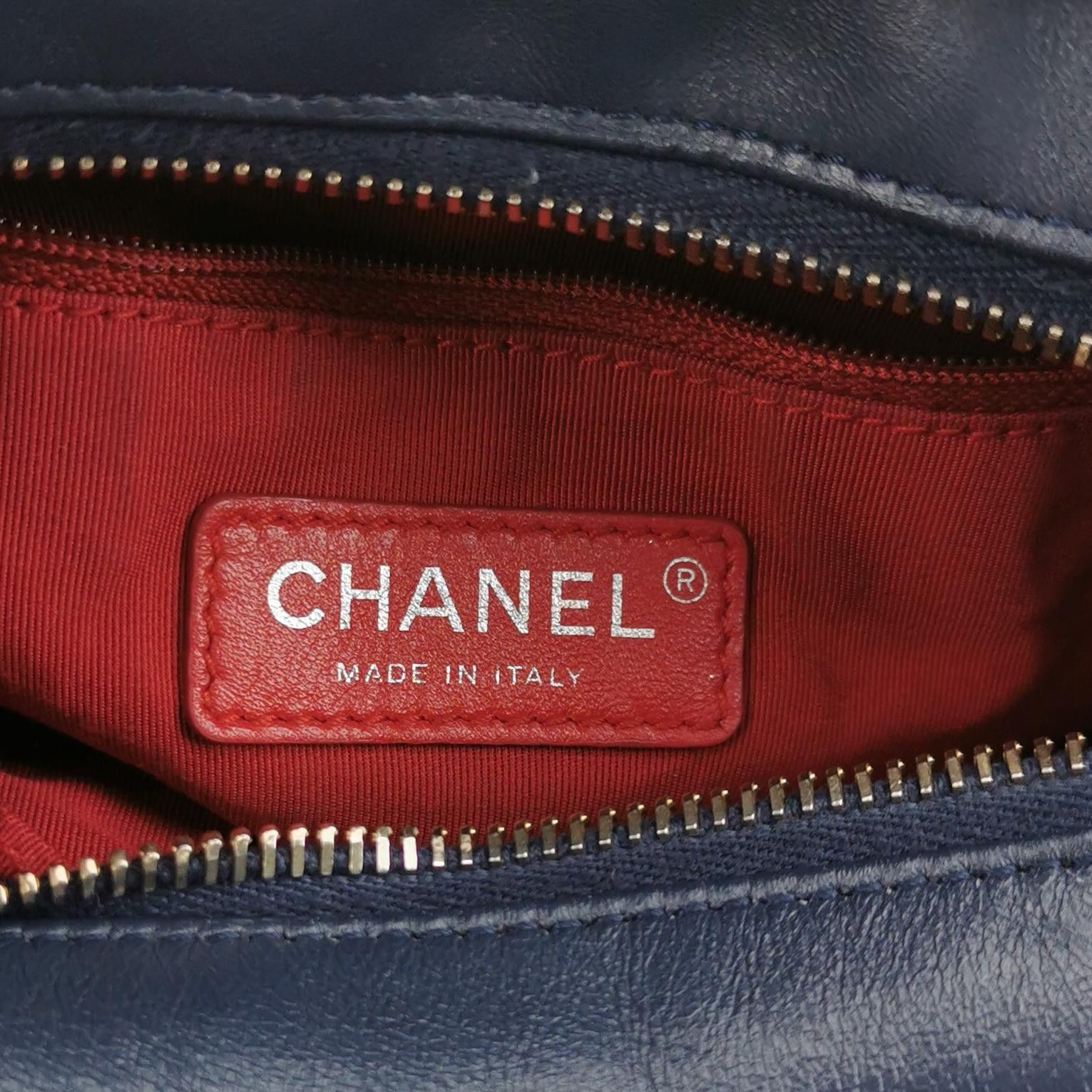 Chanel Chanel Women os Crossbody Bags Size ONE SIZE - 8 Thumbnail