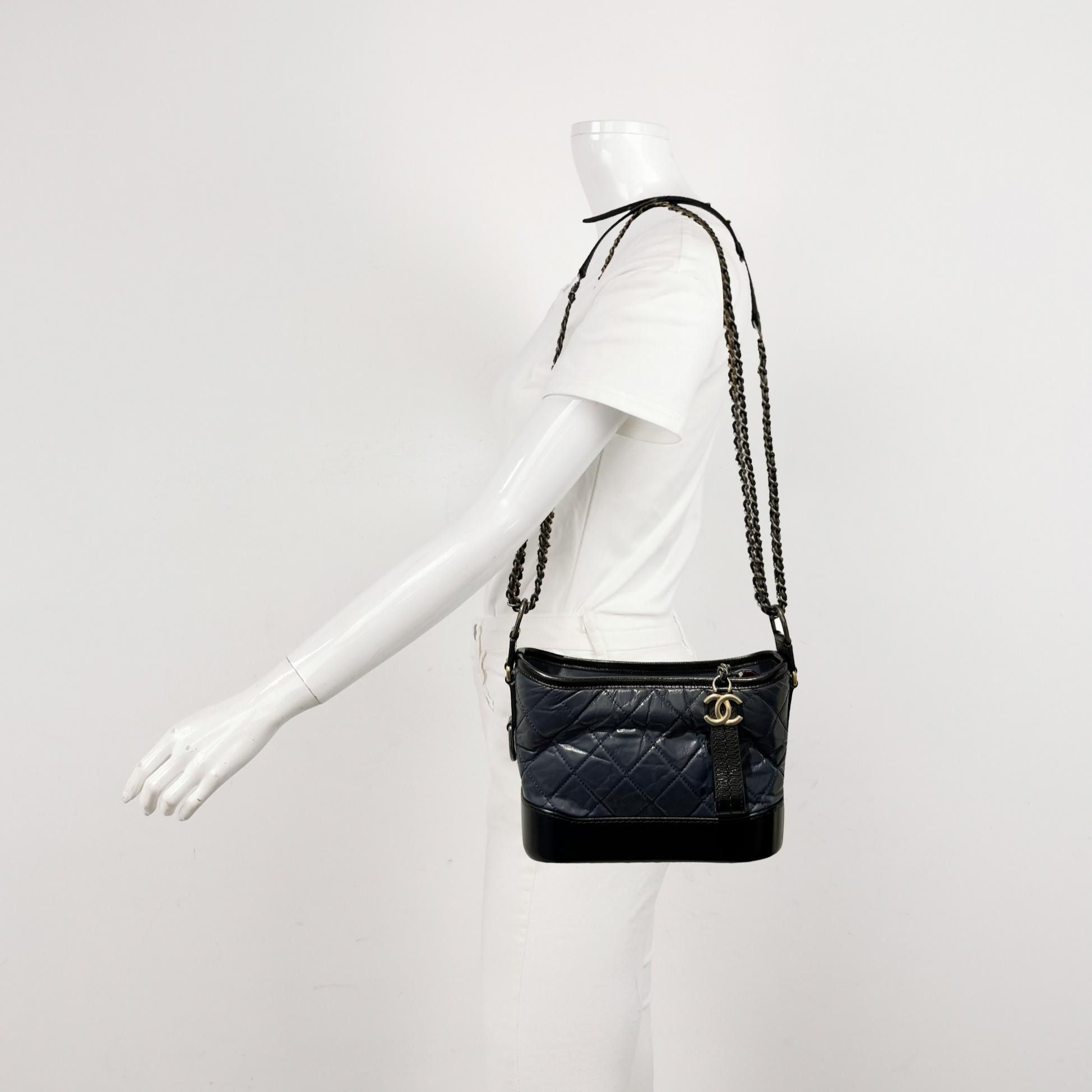 Chanel Chanel Women os Crossbody Bags Size ONE SIZE - 2 Thumbnail