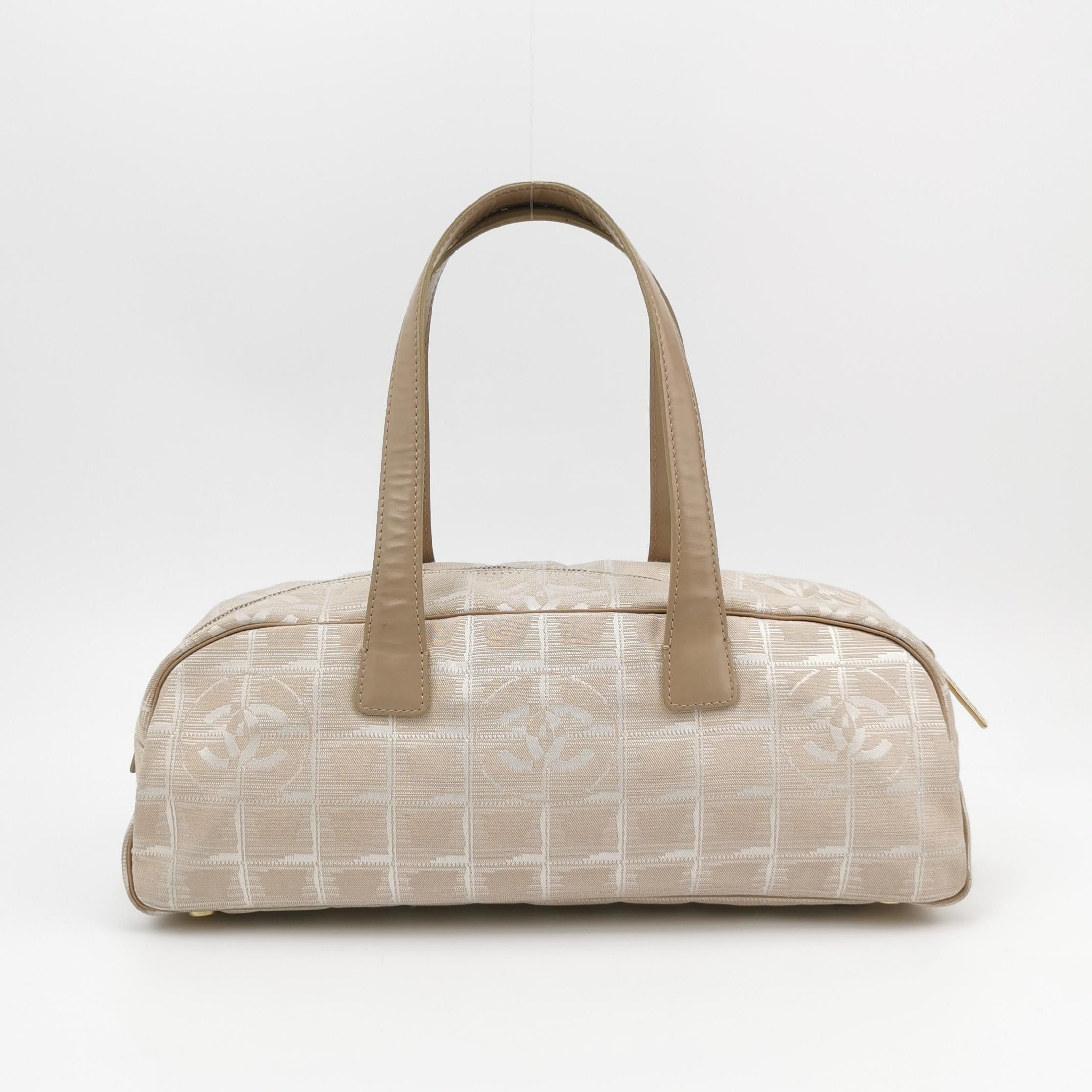 Chanel Chanel Women os Tote Bags Size ONE SIZE - 5 Thumbnail