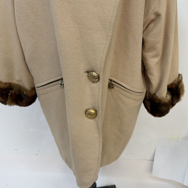 Dior Christian Dior Logo Embroidery Fur Coat Size M Size M / US 6-8 / IT 42-44 - 8 Thumbnail