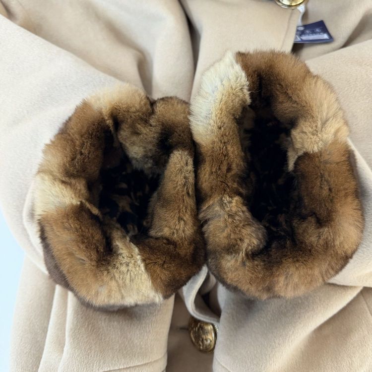 Dior Christian Dior Logo Embroidery Fur Coat Size M Size M / US 6-8 / IT 42-44 - 11 Thumbnail