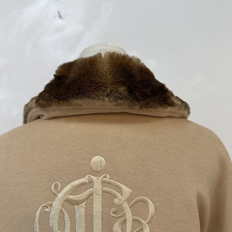 Dior Christian Dior Logo Embroidery Fur Coat Size M Size M / US 6-8 / IT 42-44 - 10 Thumbnail