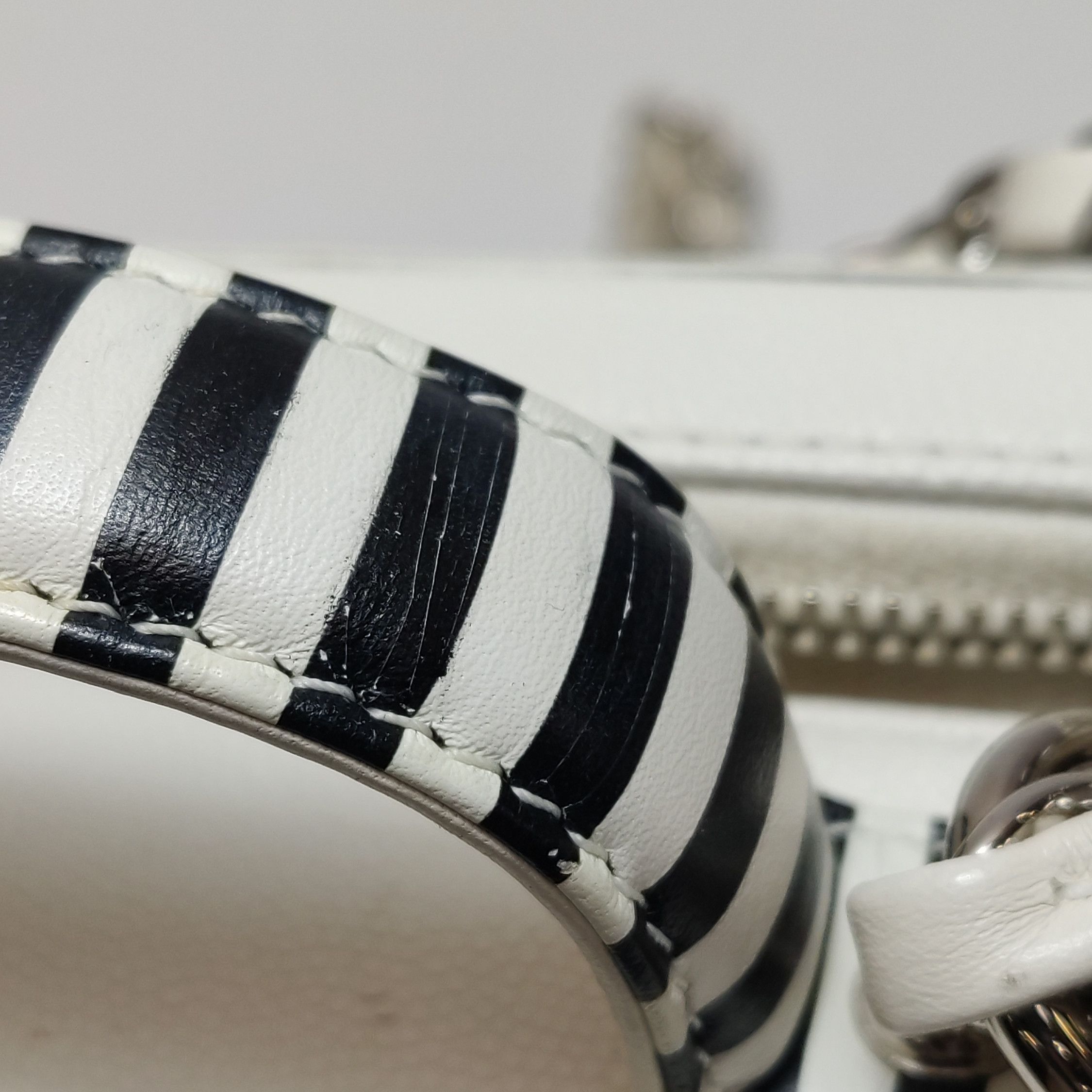 Chanel Chanel Women os Shoulder Bags Size ONE SIZE - 15 Thumbnail