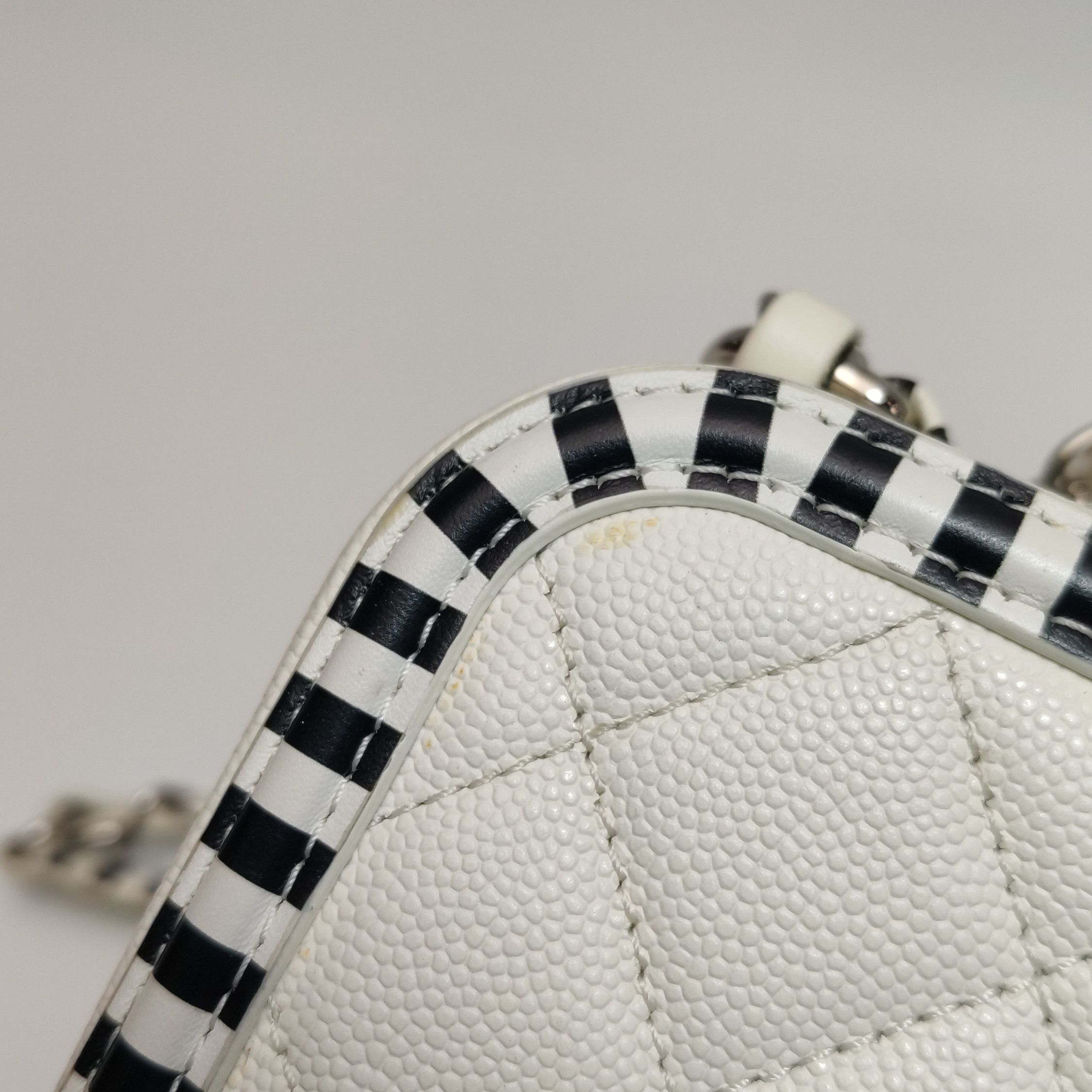 Chanel Chanel Women os Shoulder Bags Size ONE SIZE - 13 Thumbnail
