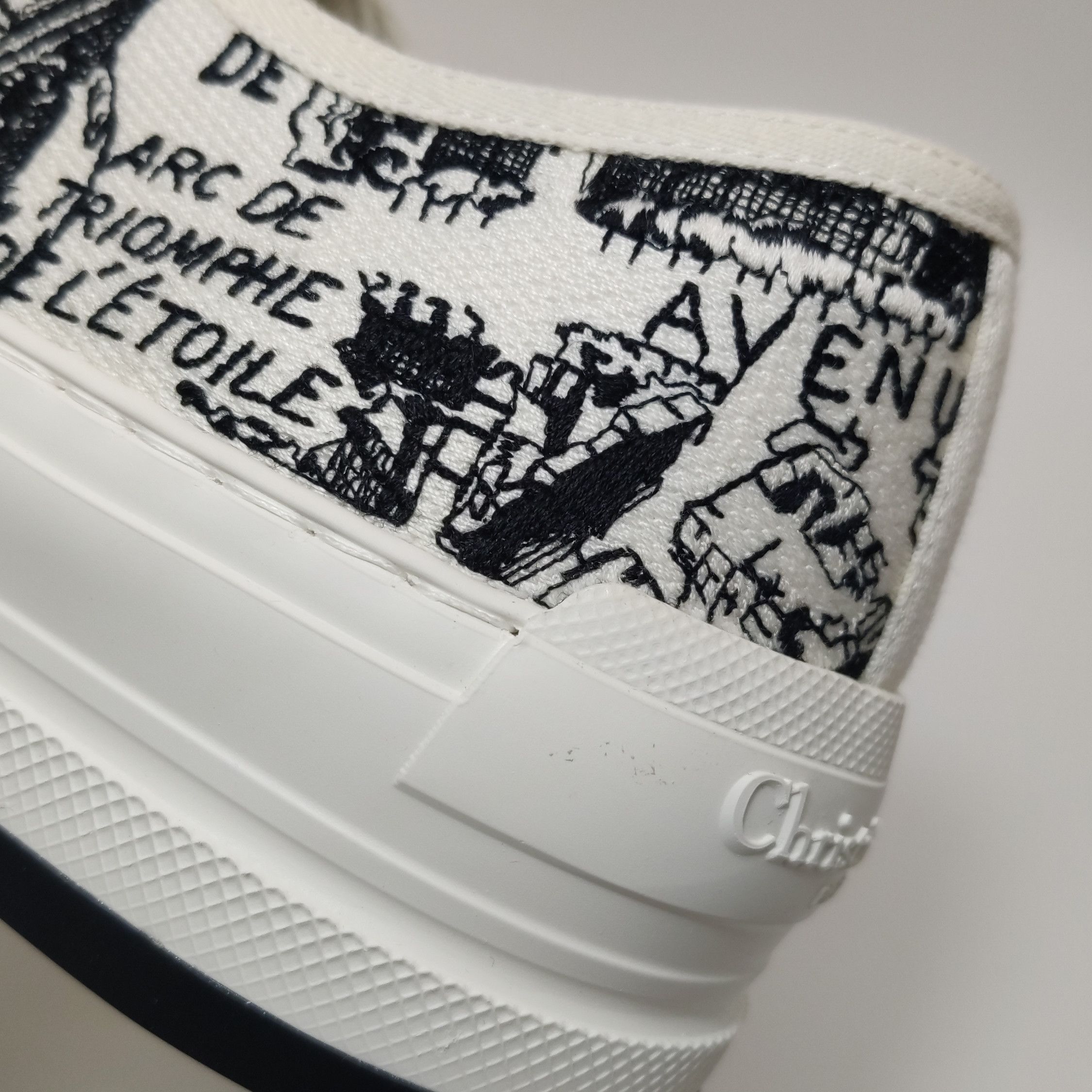 Dior Dior Women 8 Lowtop Sneakers Size US 8 / IT 38 - 9 Thumbnail