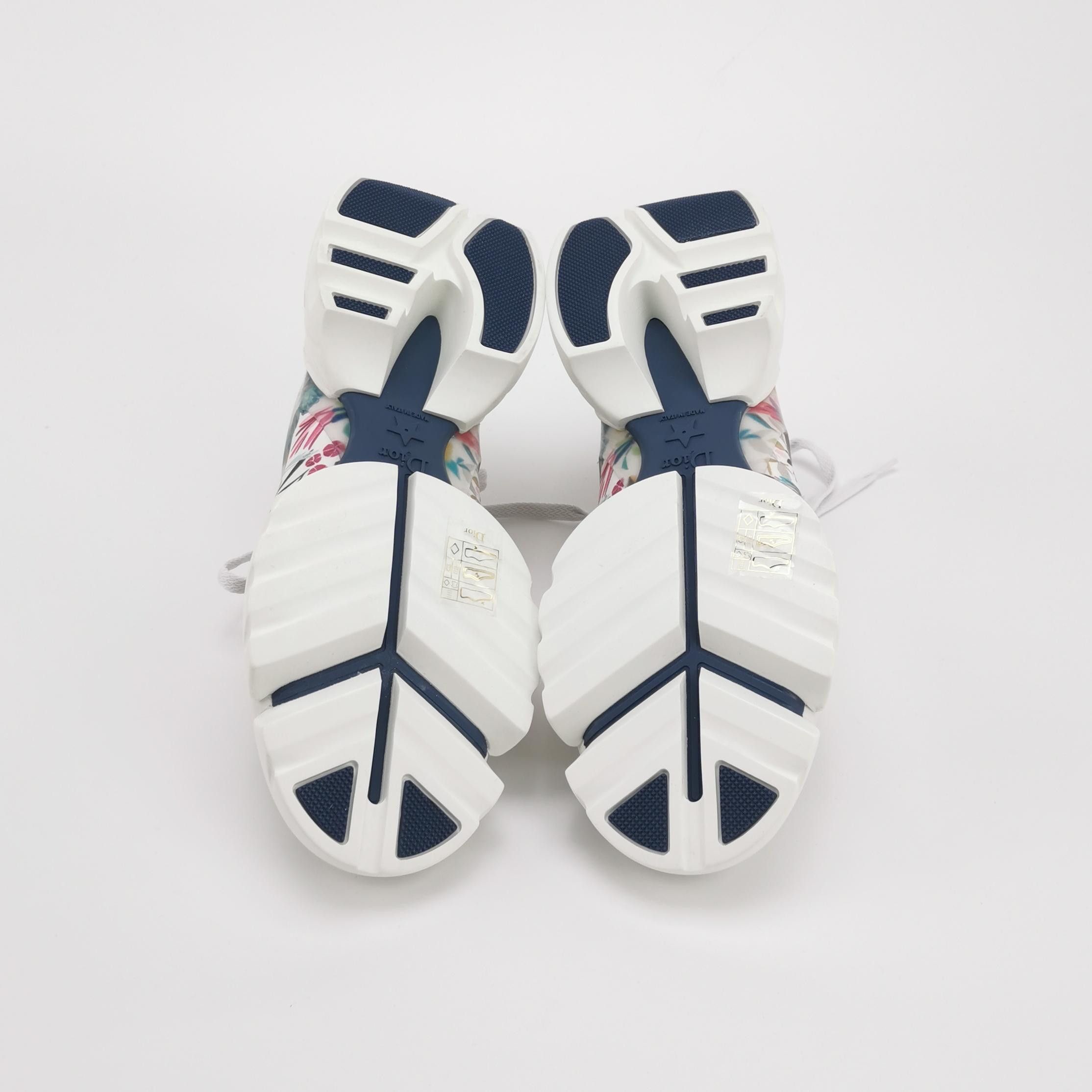Dior Dior Women 5-5 Lowtop Sneakers Size US 5.5 / IT 35.5 - 5 Thumbnail