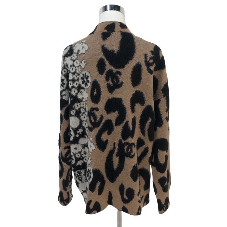 Chanel Chanel CC Logo Cashmere Blend Cardigan Size 44 Size L / US 10 / IT 46 - 2 Thumbnail