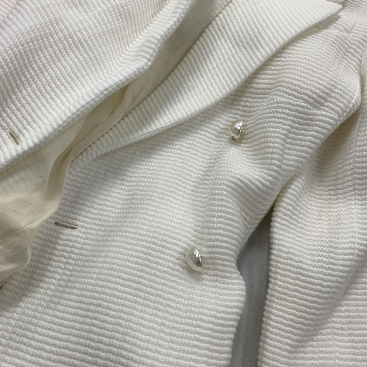 Chanel Chanel White Pearl Button Textured Blazer Size 34 Size XS / US 0-2 / IT 36-38 - 8 Thumbnail