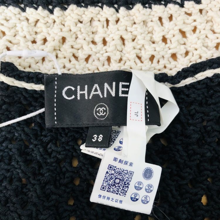 Chanel Chanel Black White Knit Cardigan Size 38 Size S / US 4 / IT 40 - 2 Thumbnail