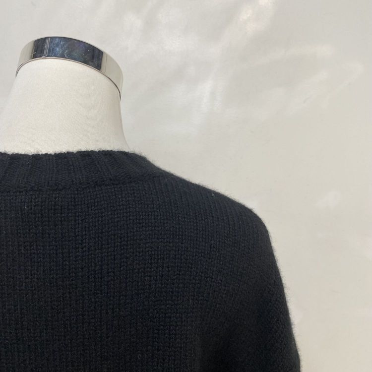 Chanel Chanel Leather Camellia Sweater Size 40 Size M / US 6-8 / IT 42-44 - 8 Thumbnail