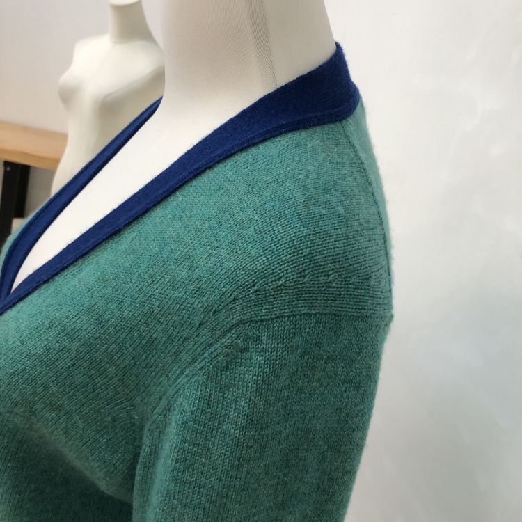 Chanel Chanel Cashmere Colorblock Cardigan Size 34 Size XS / US 0-2 / IT 36-38 - 7 Thumbnail