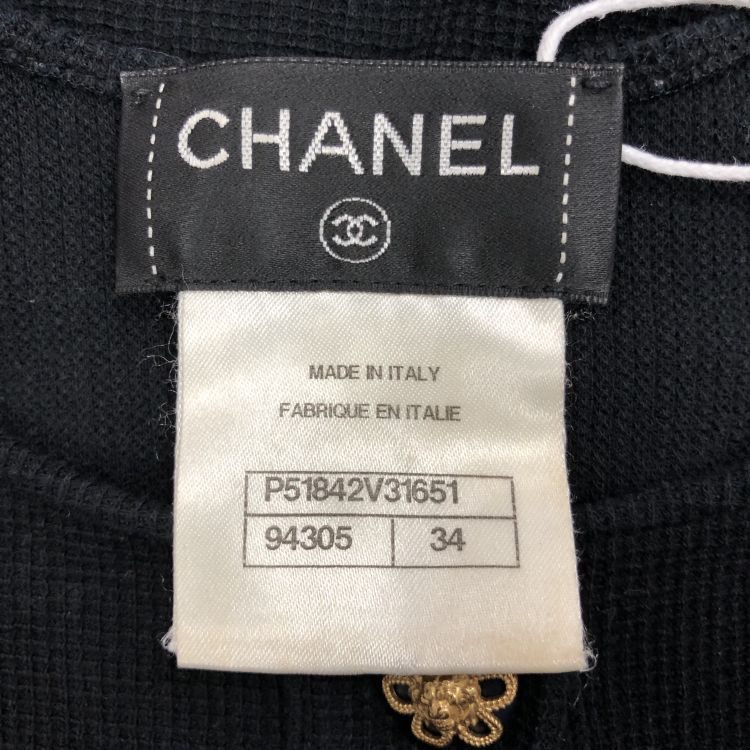 Chanel Chanel Floral Button Knit Top Size 34 Size XS / US 0-2 / IT 36-38 - 3 Thumbnail