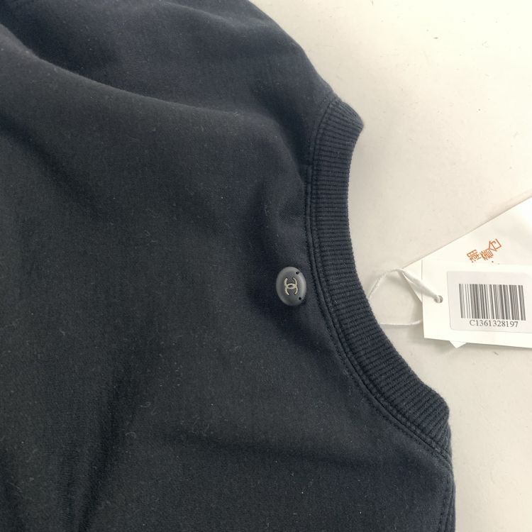 Chanel Chanel Velvet Logo Sweatshirt Size 34 Size XS / US 0-2 / IT 36-38 - 9 Thumbnail
