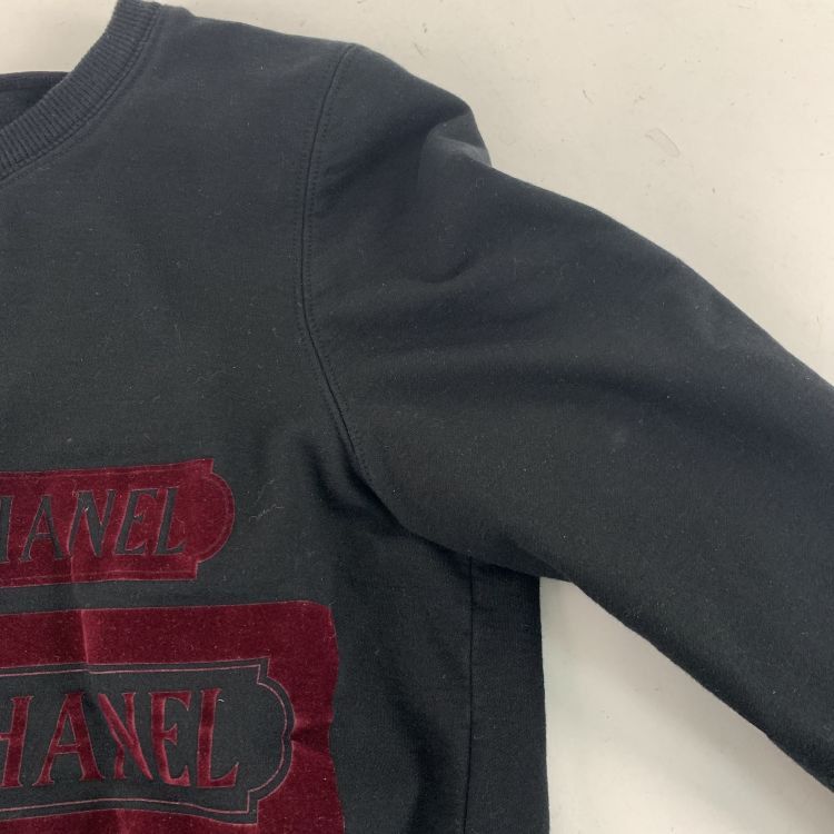 Chanel Chanel Velvet Logo Sweatshirt Size 34 Size XS / US 0-2 / IT 36-38 - 6 Thumbnail