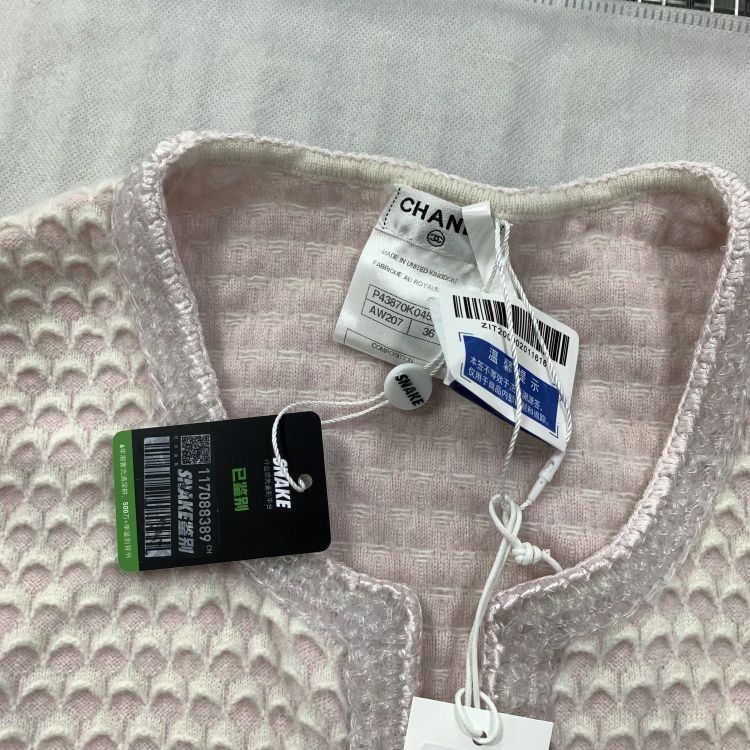 Chanel Chanel Cashmere Pearl Knit Cardigan Size 36 Size XS / US 0-2 / IT 36-38 - 9 Thumbnail