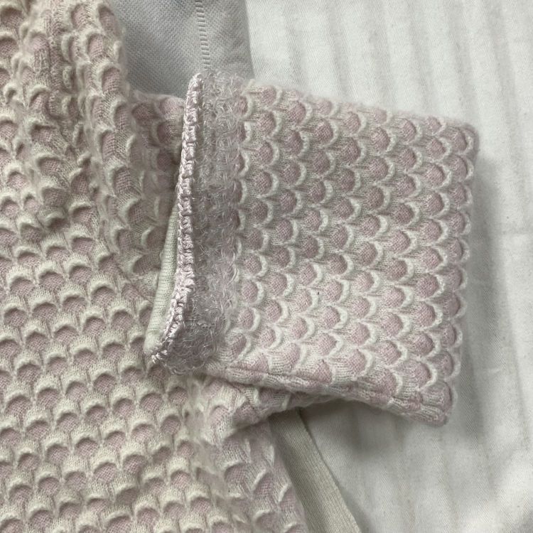 Chanel Chanel Cashmere Pearl Knit Cardigan Size 36 Size XS / US 0-2 / IT 36-38 - 11 Thumbnail