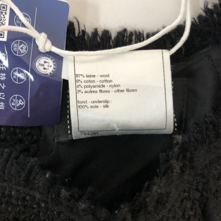 Chanel Chanel Black Fringe Wool Knit Top Size 34 Size XS / US 0-2 / IT 36-38 - 4 Thumbnail