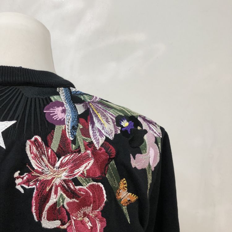 Givenchy Givenchy Floral Butterfly Sweatshirt Size XS Size US XS / EU 42 / 0 - 8 Thumbnail