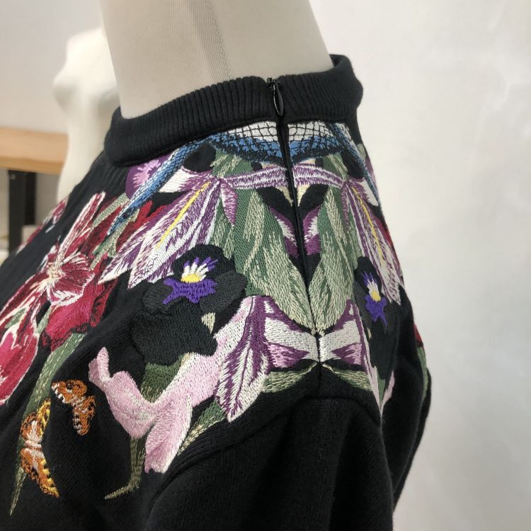 Givenchy Givenchy Floral Butterfly Sweatshirt Size XS Size US XS / EU 42 / 0 - 7 Thumbnail