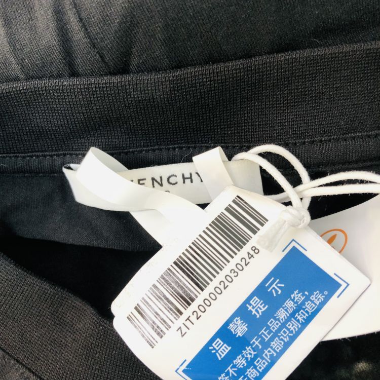 Givenchy Givenchy Rottweiler T-Shirt Size S Size US S / EU 44-46 / 1 - 3 Thumbnail