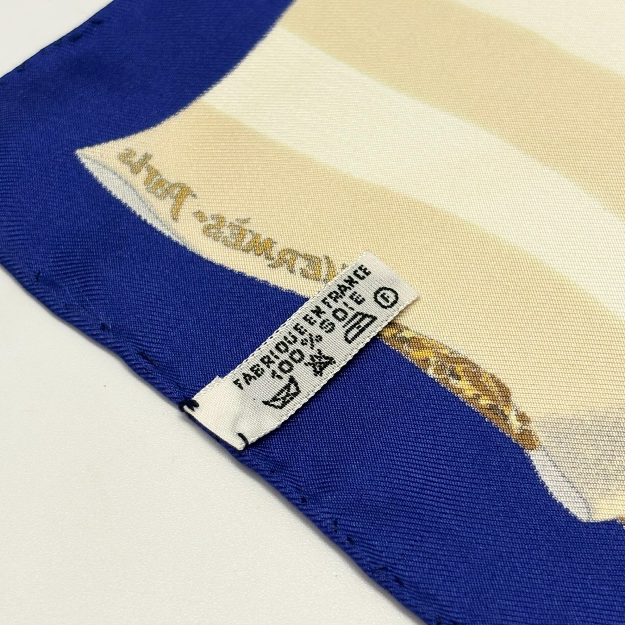Hermes Hermes Carre 45 "Memories of Paris" Silk Petit Scarf/Muffler Size ONE SIZE - 7 Thumbnail