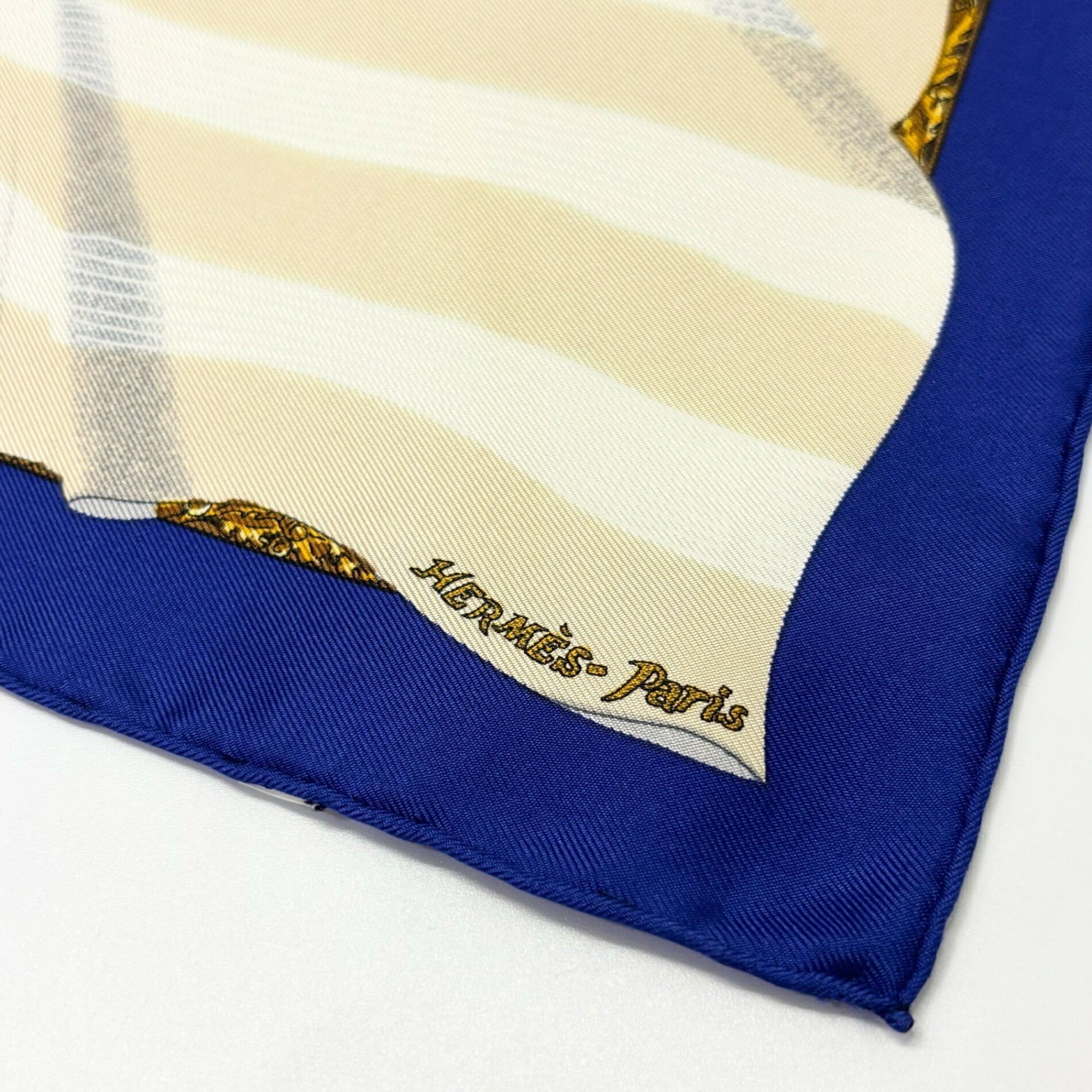 Hermes Hermes Carre 45 "Memories of Paris" Silk Petit Scarf/Muffler Size ONE SIZE - 5 Thumbnail