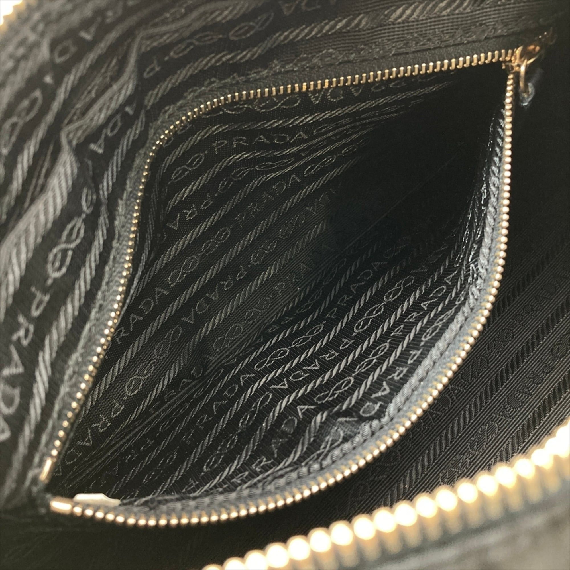 Prada Prada Logo Shoulder Bag, Nylon, Black, One-Shoulder Size ONE SIZE - 9 Thumbnail