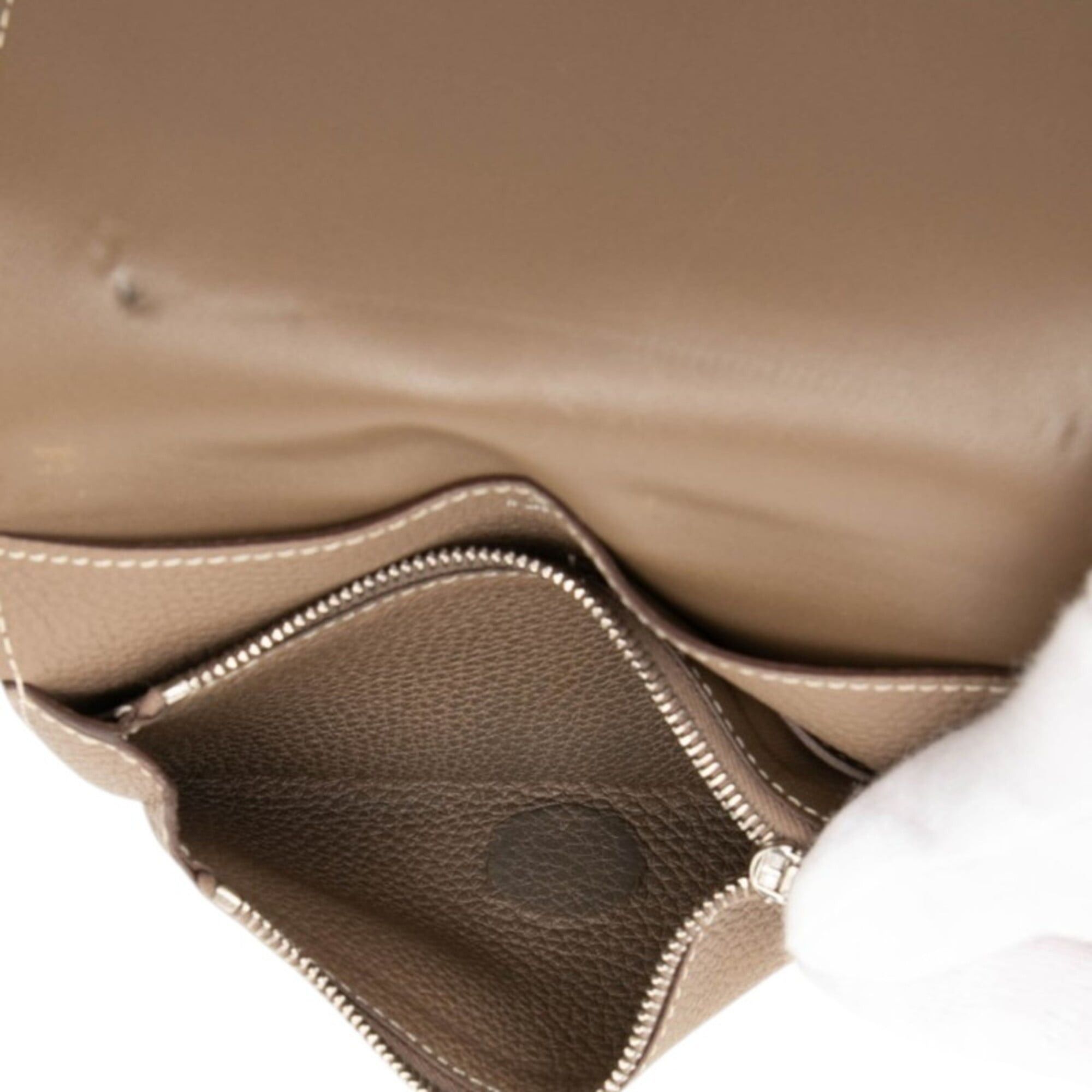 Hermes Hermes Dogon Compact Bi-fold Wallet, Etoupe Greige Togo Leather, Women's Size ONE SIZE - 4 Thumbnail