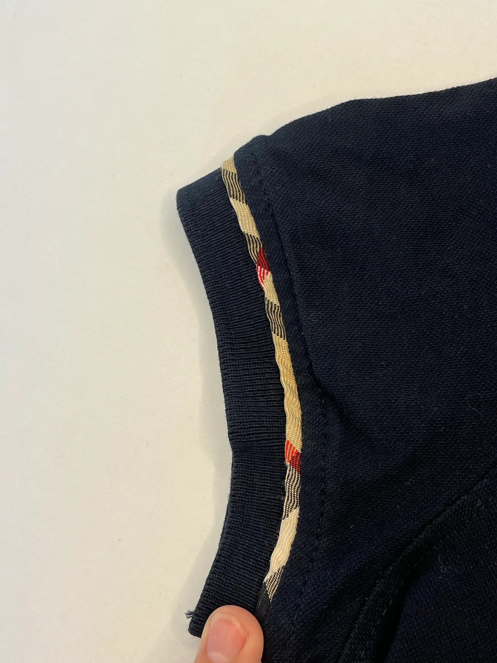 Burberry Burberry T-shirt Size L / US 10 / IT 46 - 3 Thumbnail