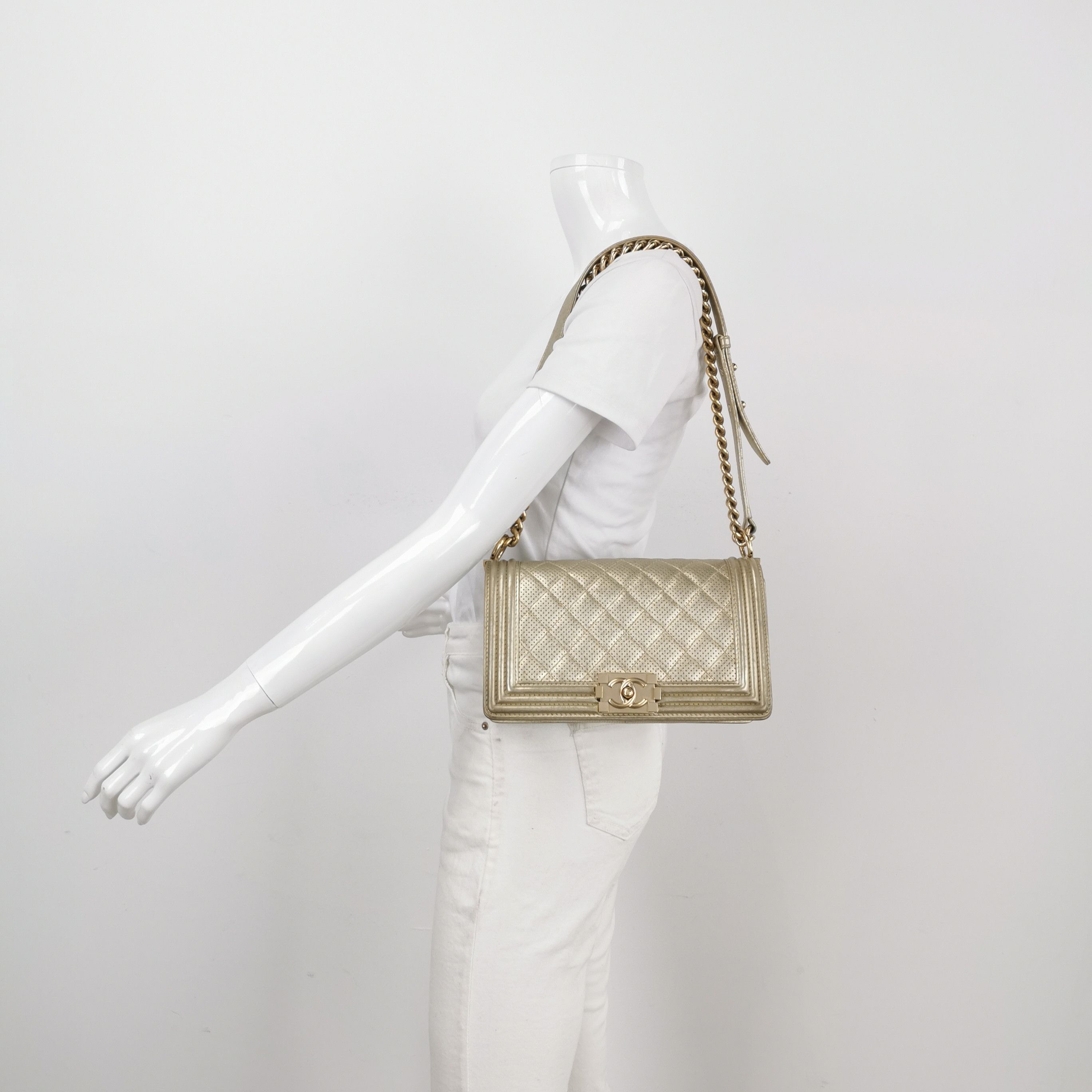 Chanel Chanel Women os Shoulder Bags Size ONE SIZE - 2 Thumbnail
