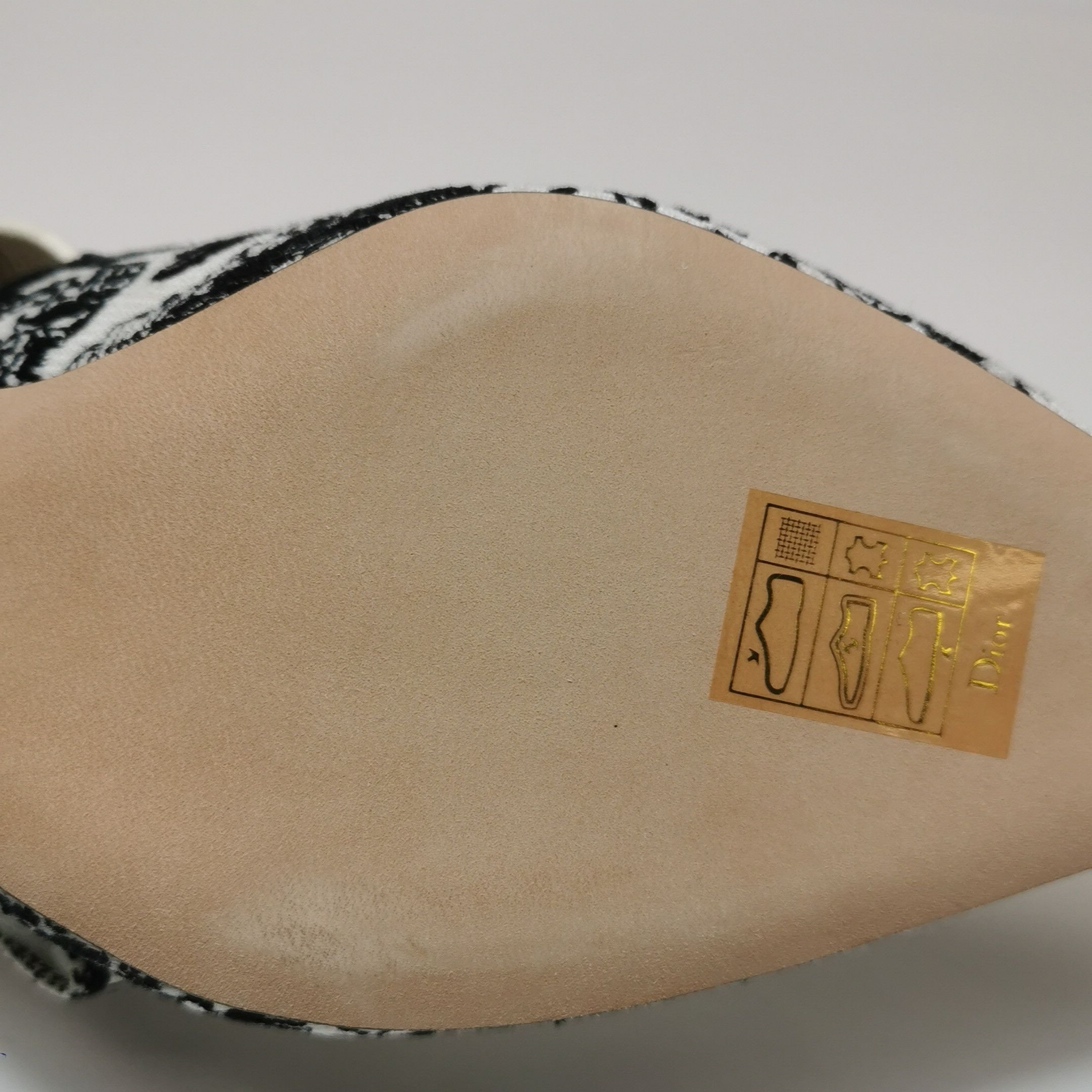 Dior Dior Women 7 Heels Size US 7 / IT 37 - 10 Thumbnail