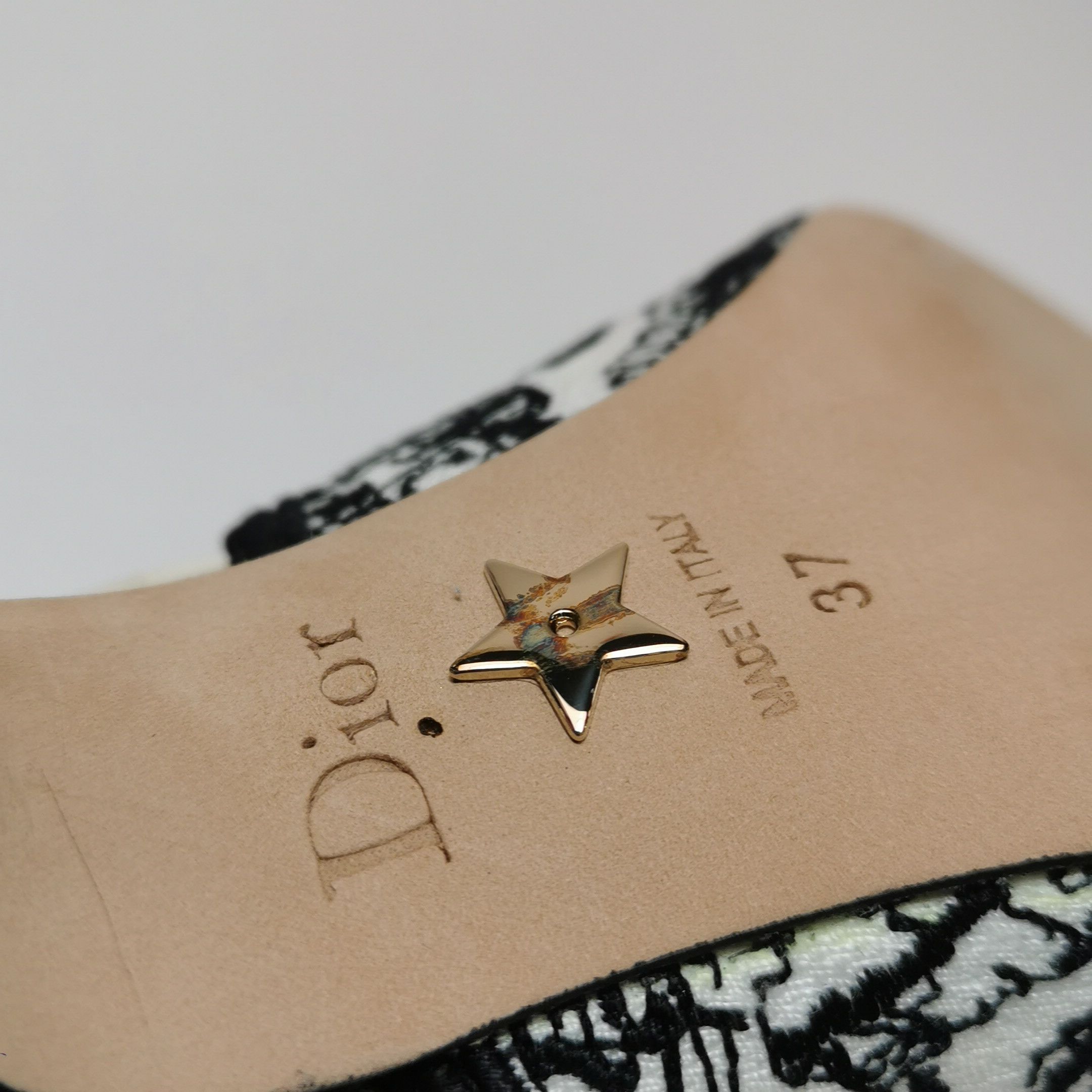 Dior Dior Women 7 Heels Size US 7 / IT 37 - 9 Thumbnail